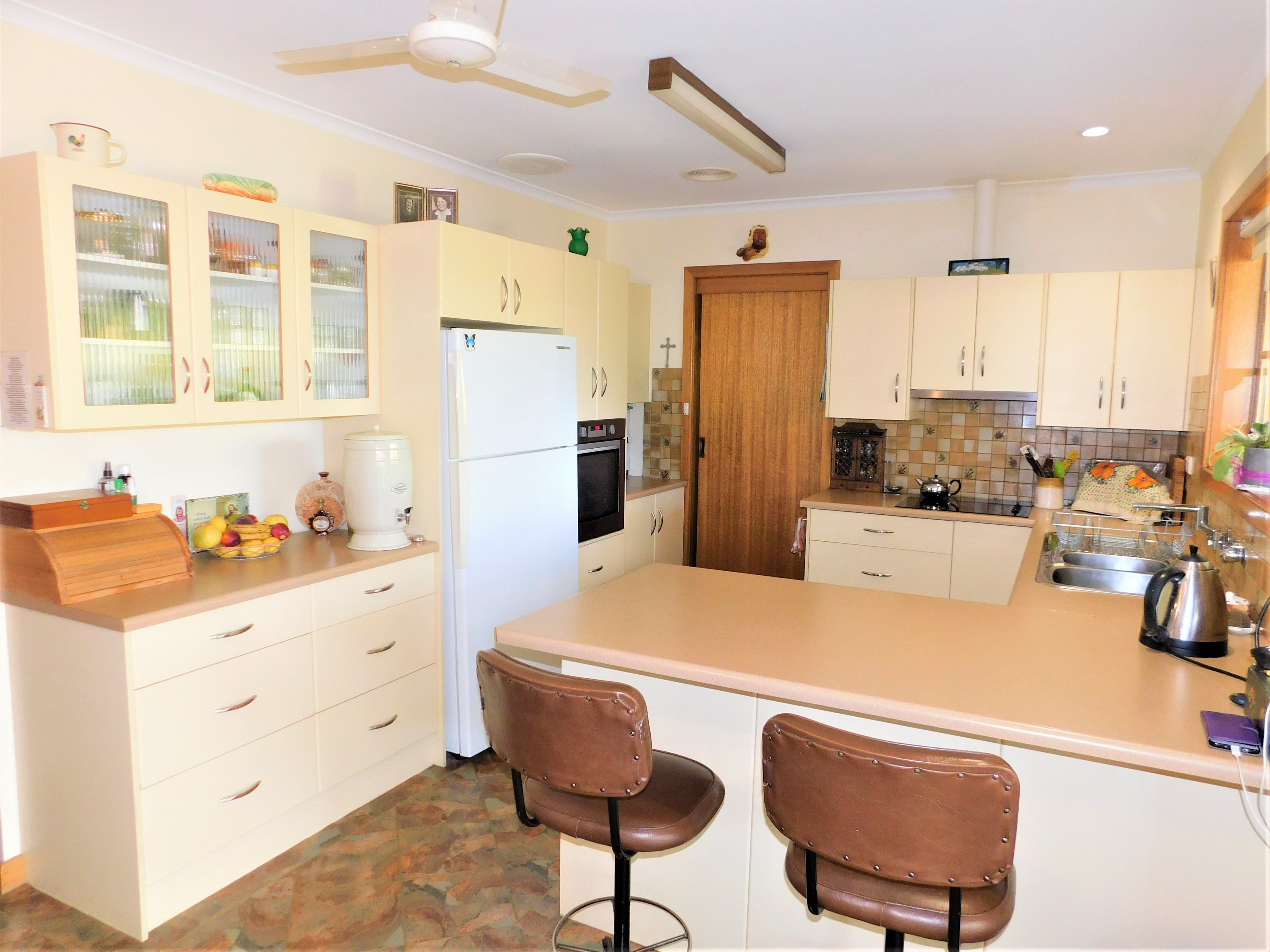 96 Victoria Parade, Bordertown SA 5268, Bordertown - Thumbnail 3