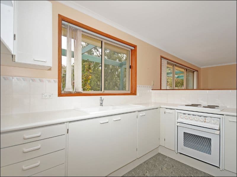 17 Brudenell Drive, JERRABOMBERRA NSW 2619, Jerrabomberra - Thumbnail 6