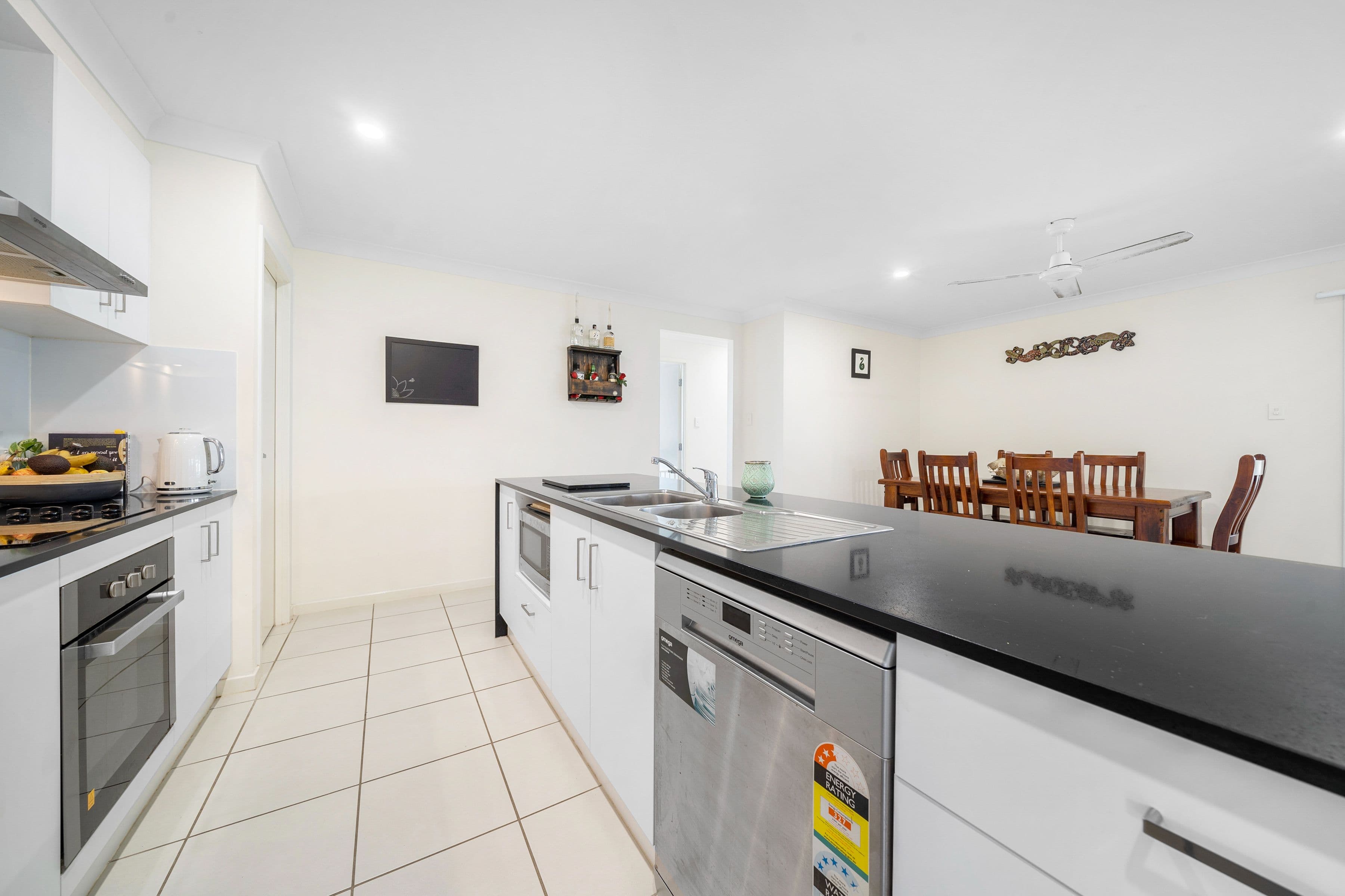 16 TRAILBLAZER Drive, FLAGSTONE QLD 4280, Flagstone - Thumbnail 3