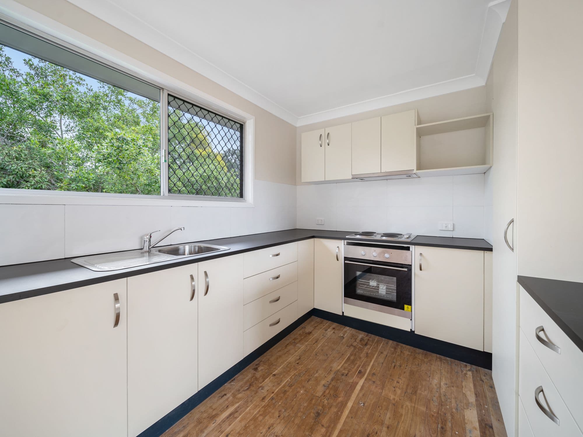 3 Deodar Street, Woodridge QLD 4114, Woodridge - Thumbnail 5