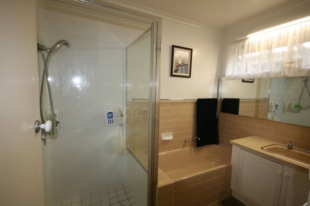 5 Valencia Court, KINGS PARK VIC 3021, Kings Park - Thumbnail 4