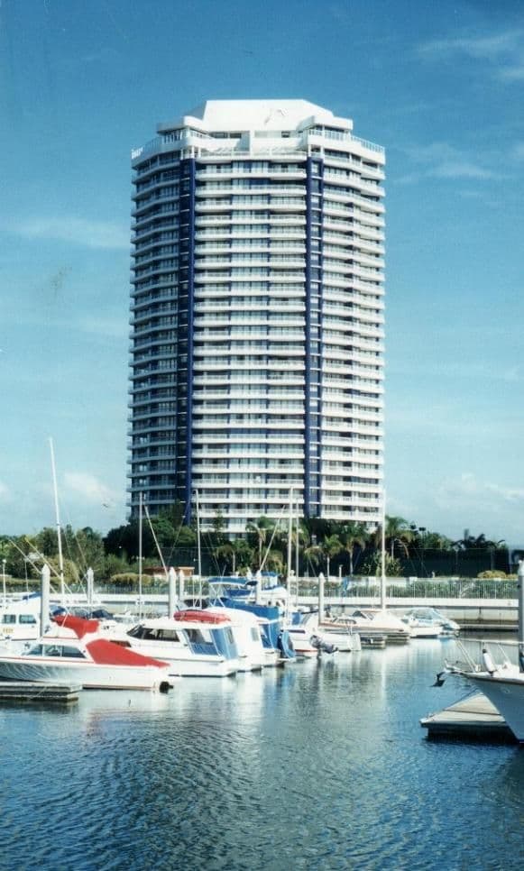 17 Bayview Street 'Broadwater Tower', RUNAWAY BAY QLD 4216, Runaway Bay - Thumbnail 2