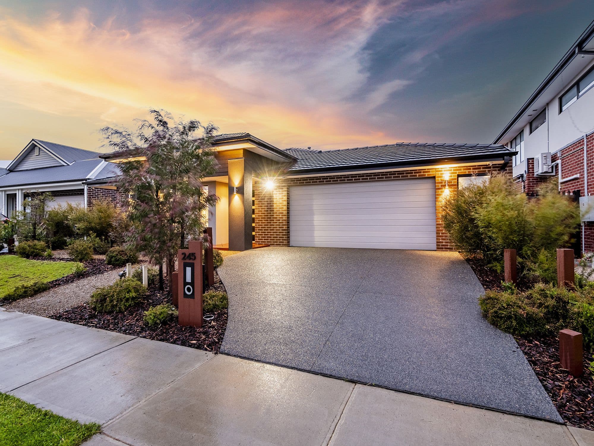 245 Heather Grove, Clyde North VIC 3978, Clyde North - Thumbnail 2