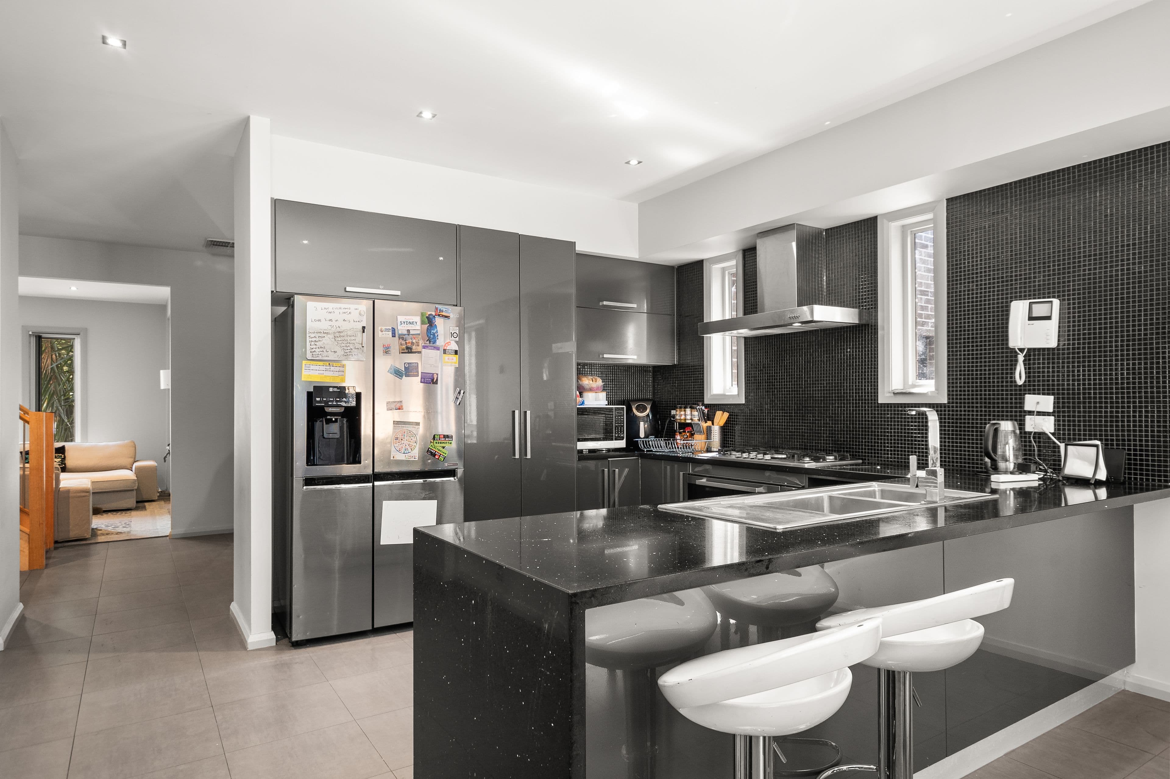 6 Irwin Gardens, Caroline Springs VIC 3023, Caroline Springs - Thumbnail 4