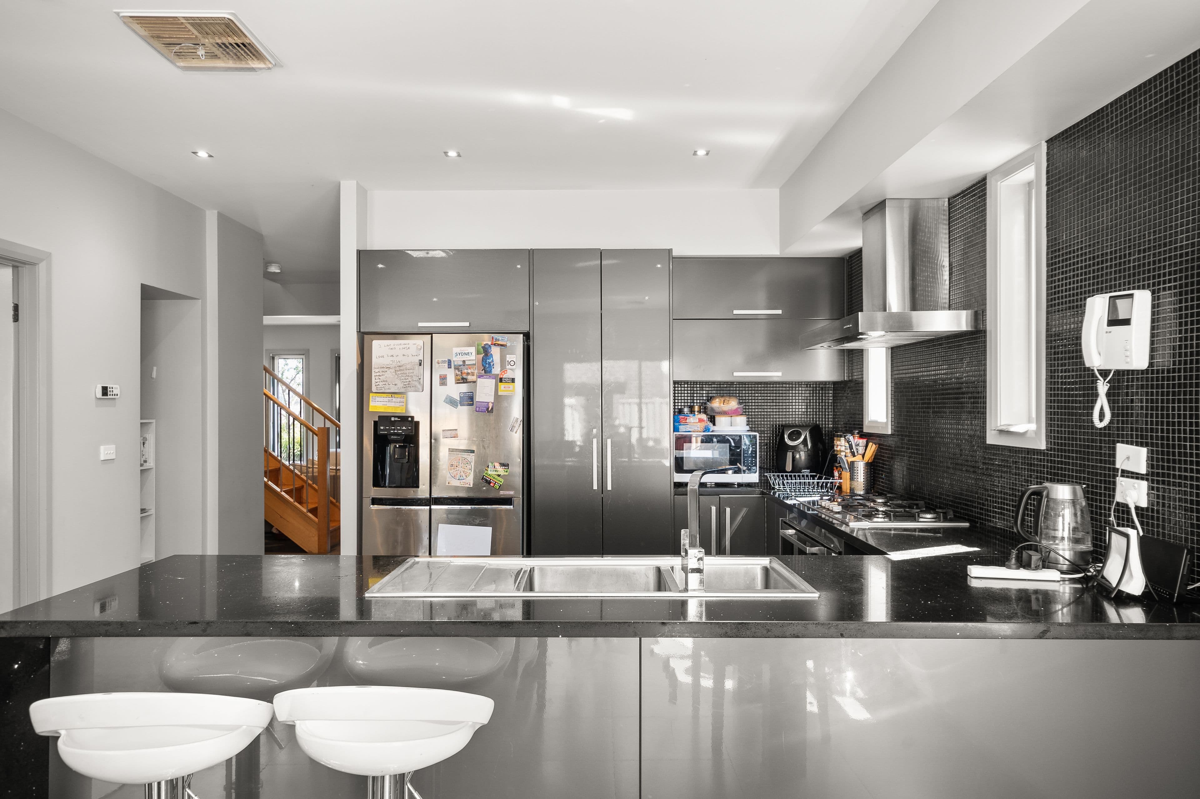 6 Irwin Gardens, Caroline Springs VIC 3023, Caroline Springs - Thumbnail 5