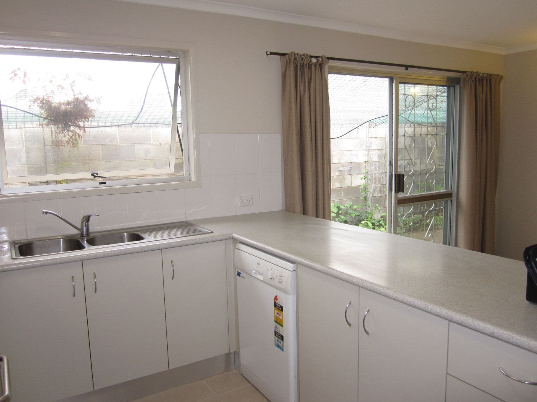 15 Plumer Street, SHERWOOD QLD 4075, Sherwood - Thumbnail 7