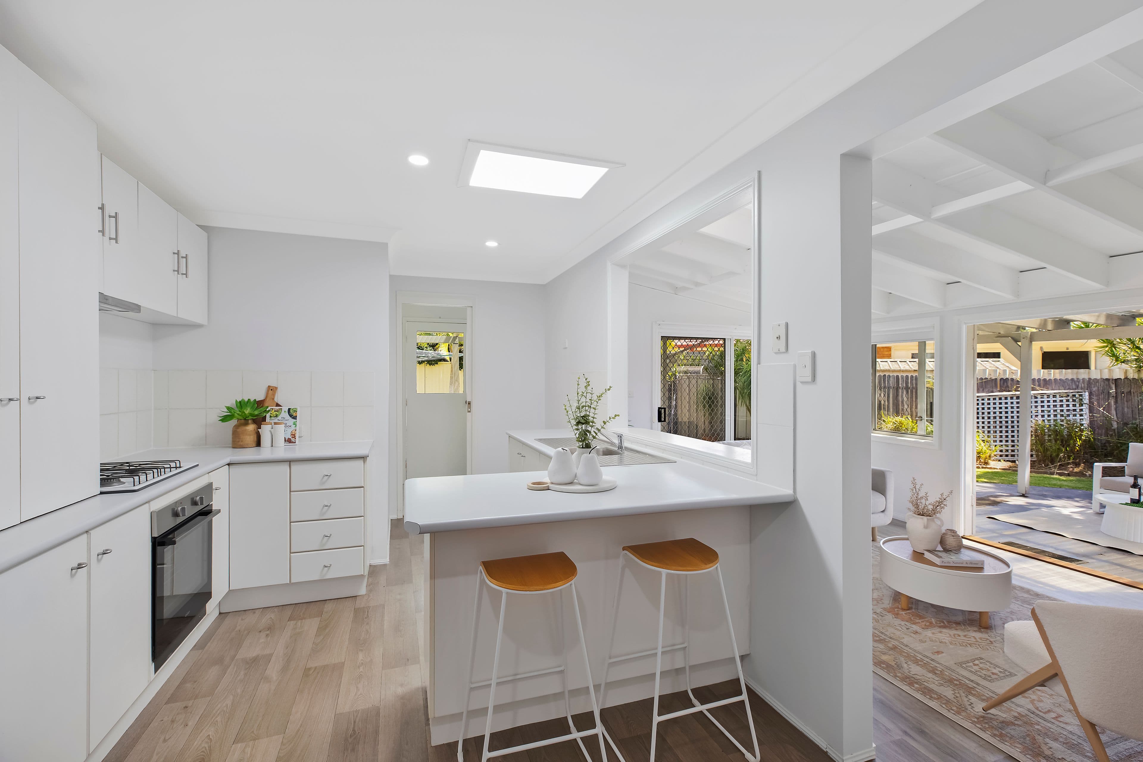 3 Clyde Close, Bateau Bay NSW 2261, Bateau Bay - Thumbnail 2