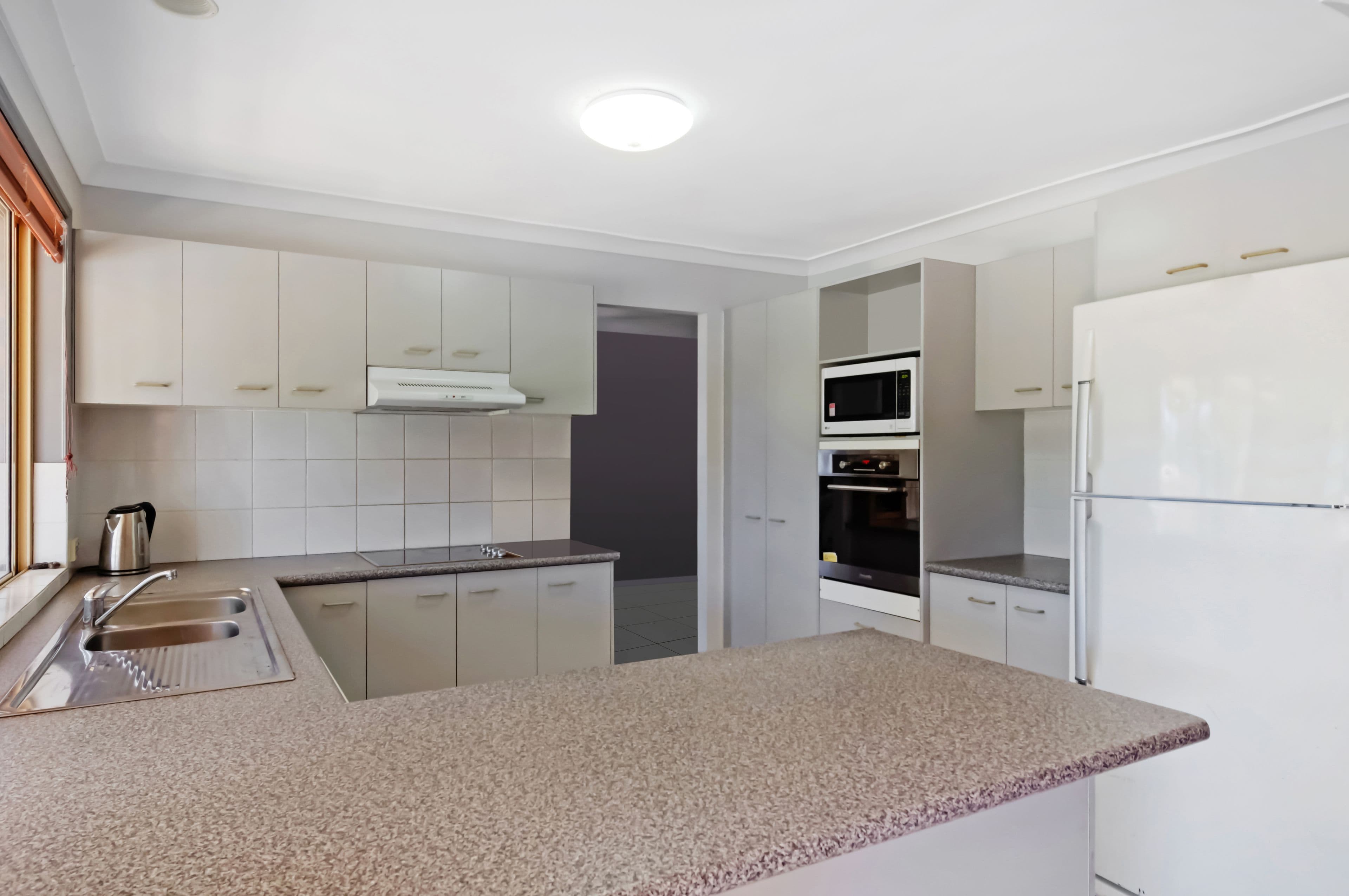 7 Sutton Court, Parkwood QLD 4214, Parkwood - Thumbnail 4