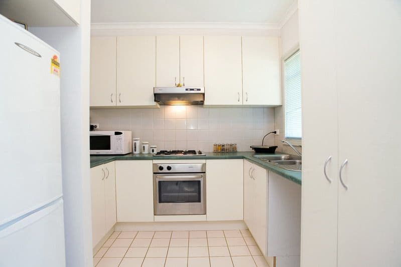30 Young Street, EPPING VIC 3076, Epping - Thumbnail 2