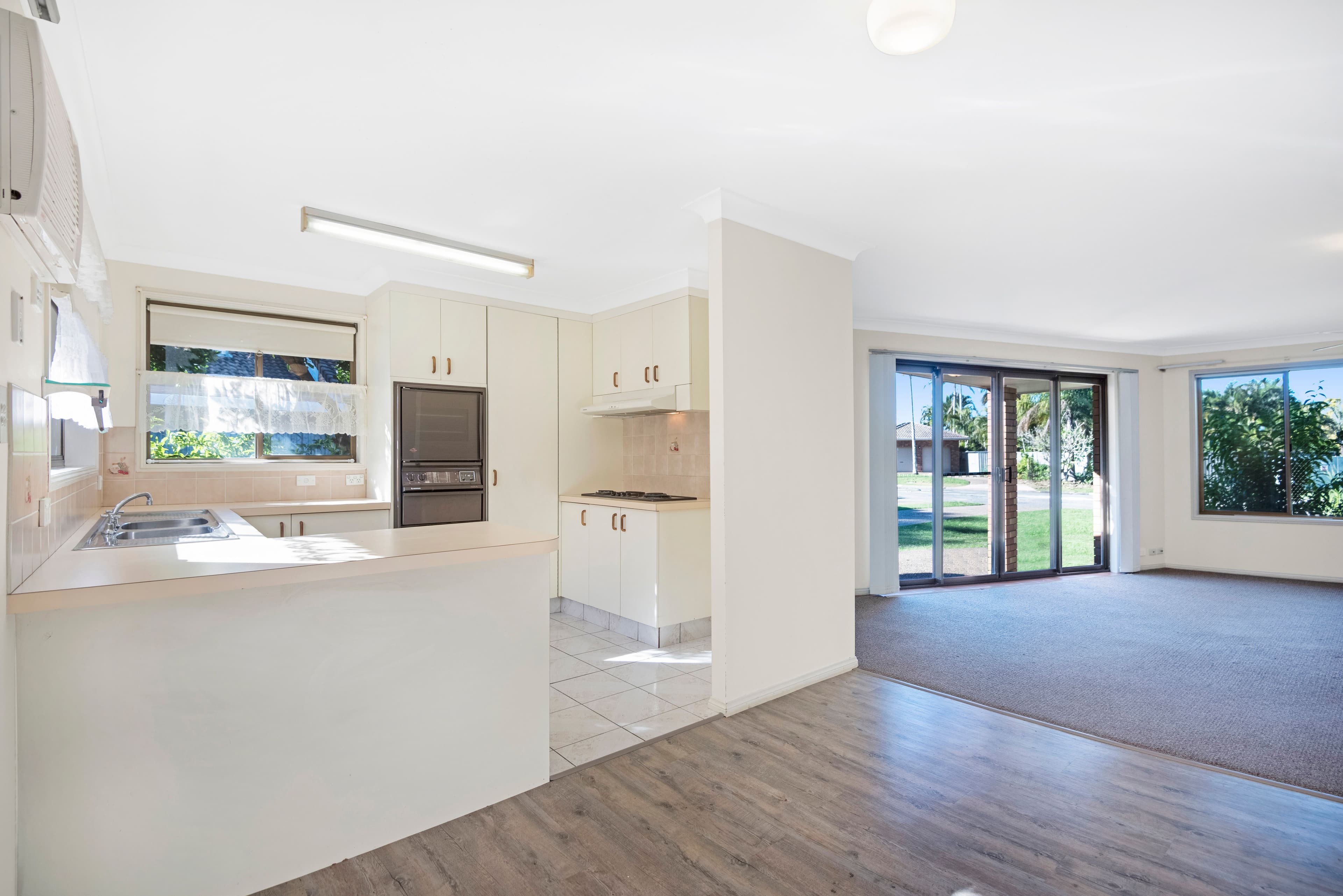 89 Old Ferry Road, Banora Point - Thumbnail 2