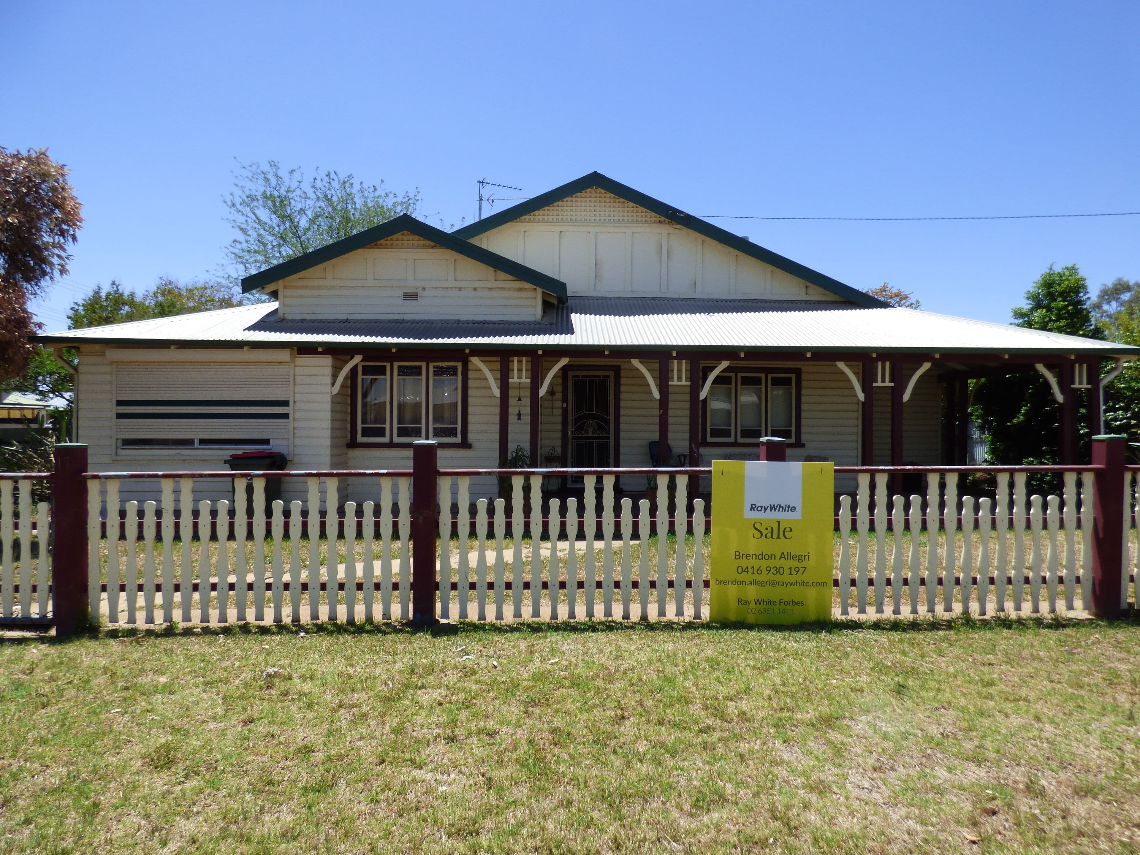 17 Barton Street, Forbes - Image 1