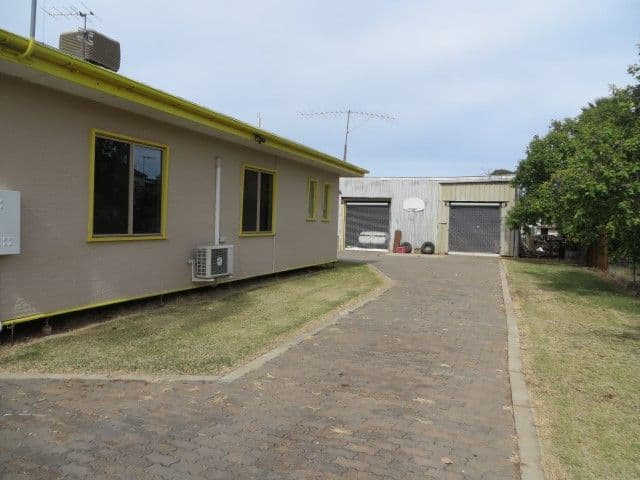 46a Bowen Street, Roma QLD 4455, Roma - Thumbnail 3