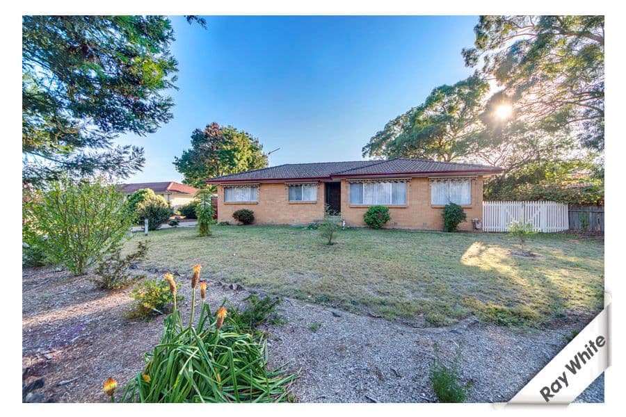 19 McBryde Crescent, WANNIASSA ACT 2903, Wanniassa - Image 1