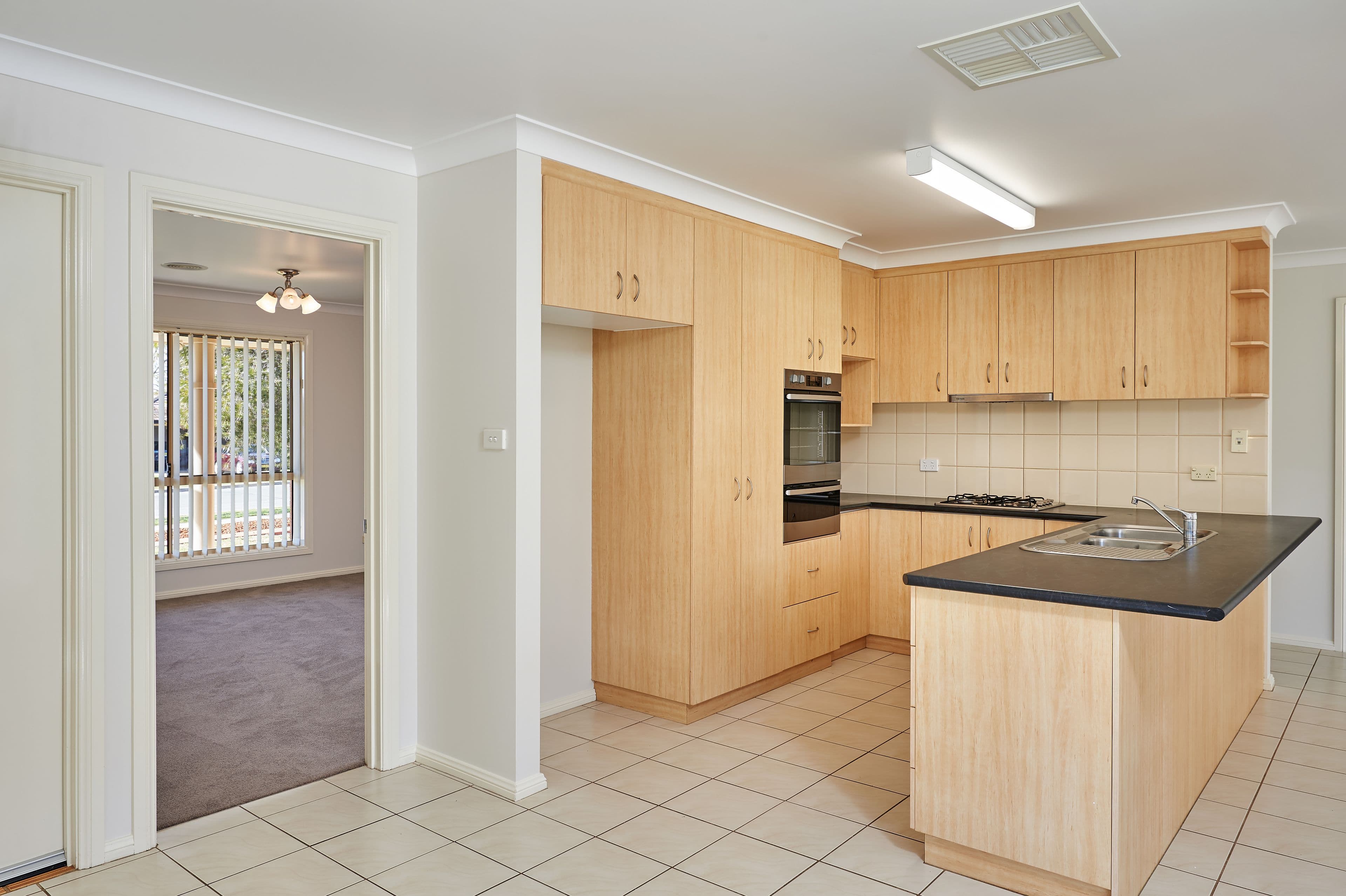 34 Hargrave Avenue, Lloyd - Thumbnail 7