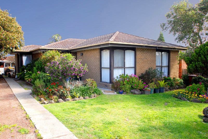 32 Silverton Drive, NOBLE PARK NORTH VIC 3174, Noble Park North - Image 1