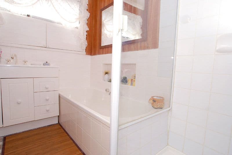 32 Silverton Drive, NOBLE PARK NORTH VIC 3174, Noble Park North - Thumbnail 6