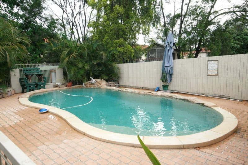 8 Levestam Court, CARRARA QLD 4211, Carrara - Thumbnail 2