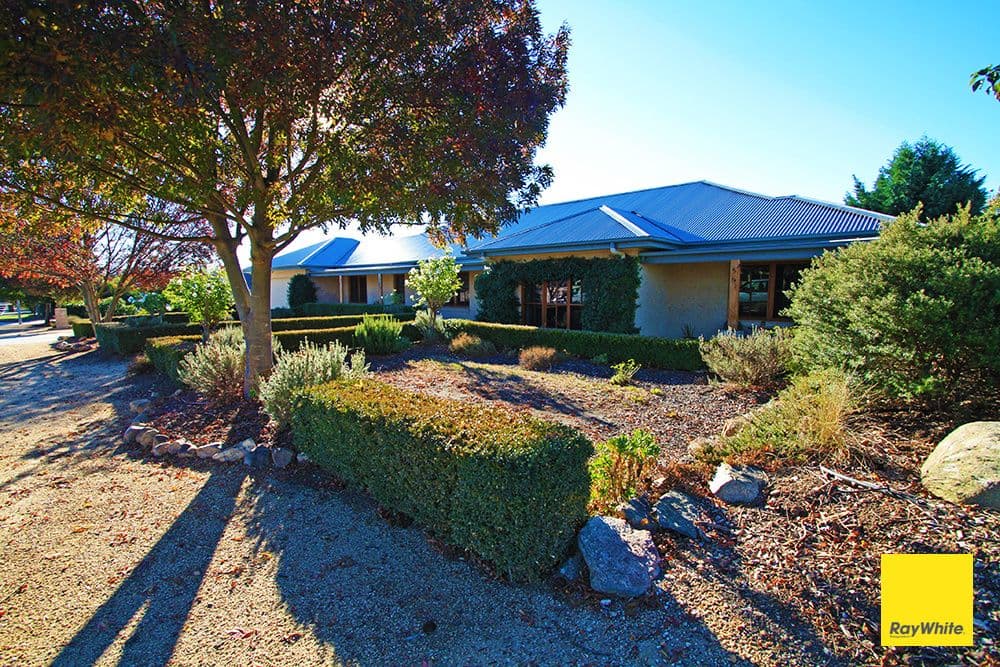 11 Hyland Drive, Bungendore - Image 1