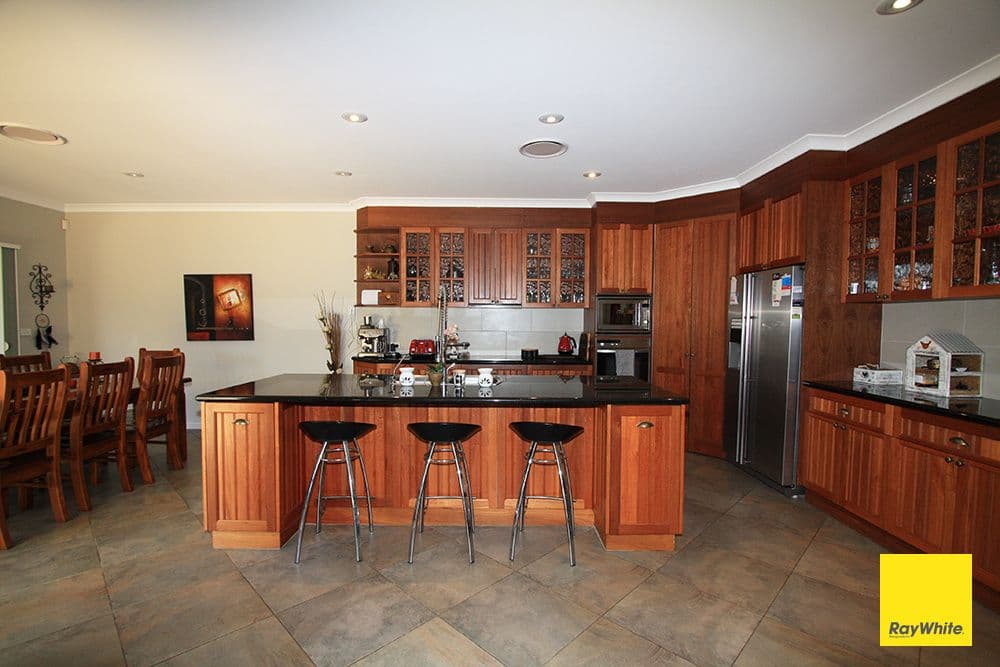 11 Hyland Drive, Bungendore - Thumbnail 3