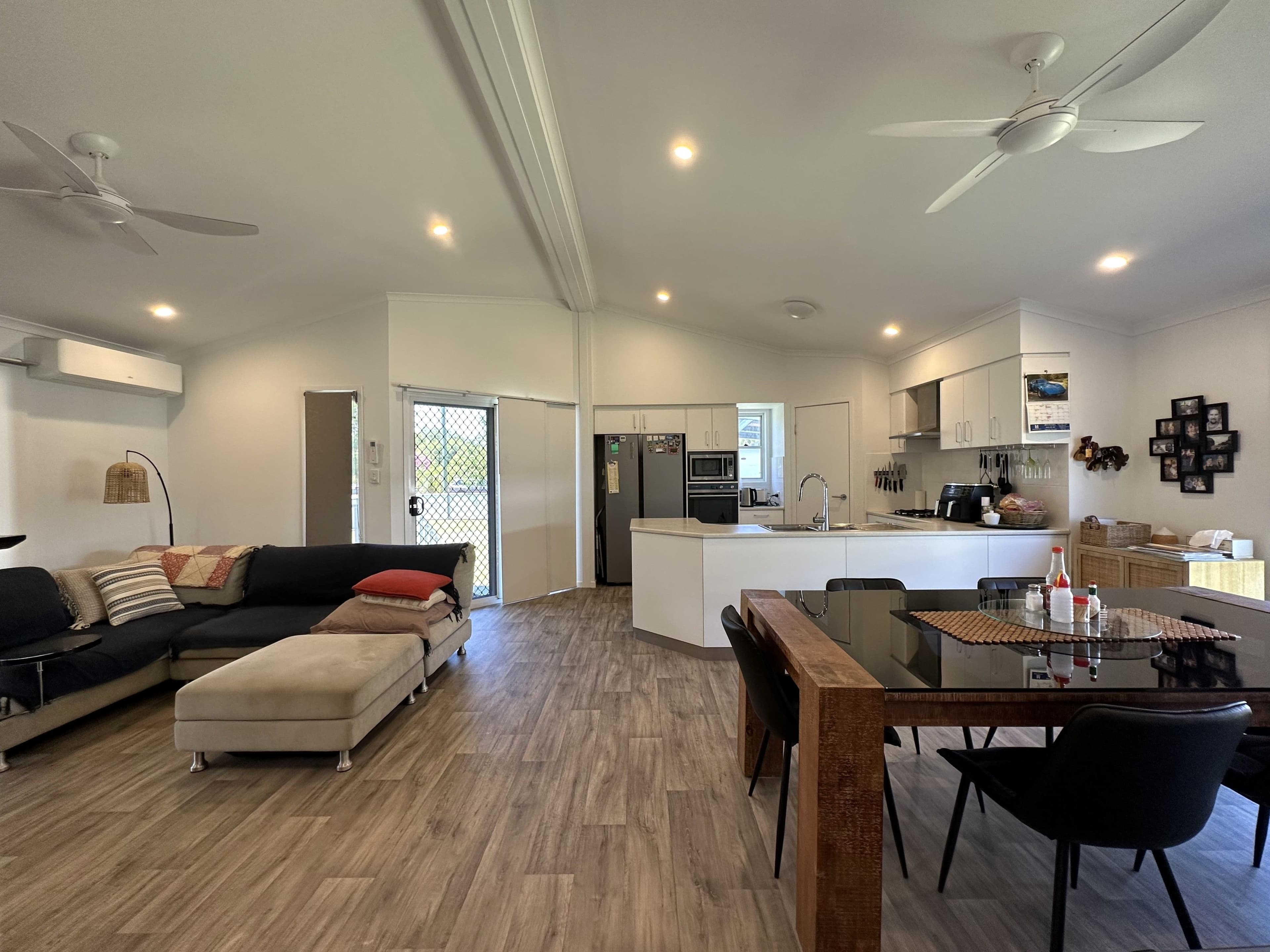 118 Acacia Street, Barcaldine QLD 4725, Barcaldine - Thumbnail 3
