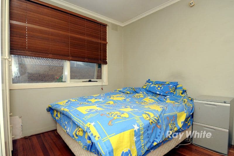 17 Crescent Street, NOBLE PARK VIC 3174, Noble Park - Thumbnail 5
