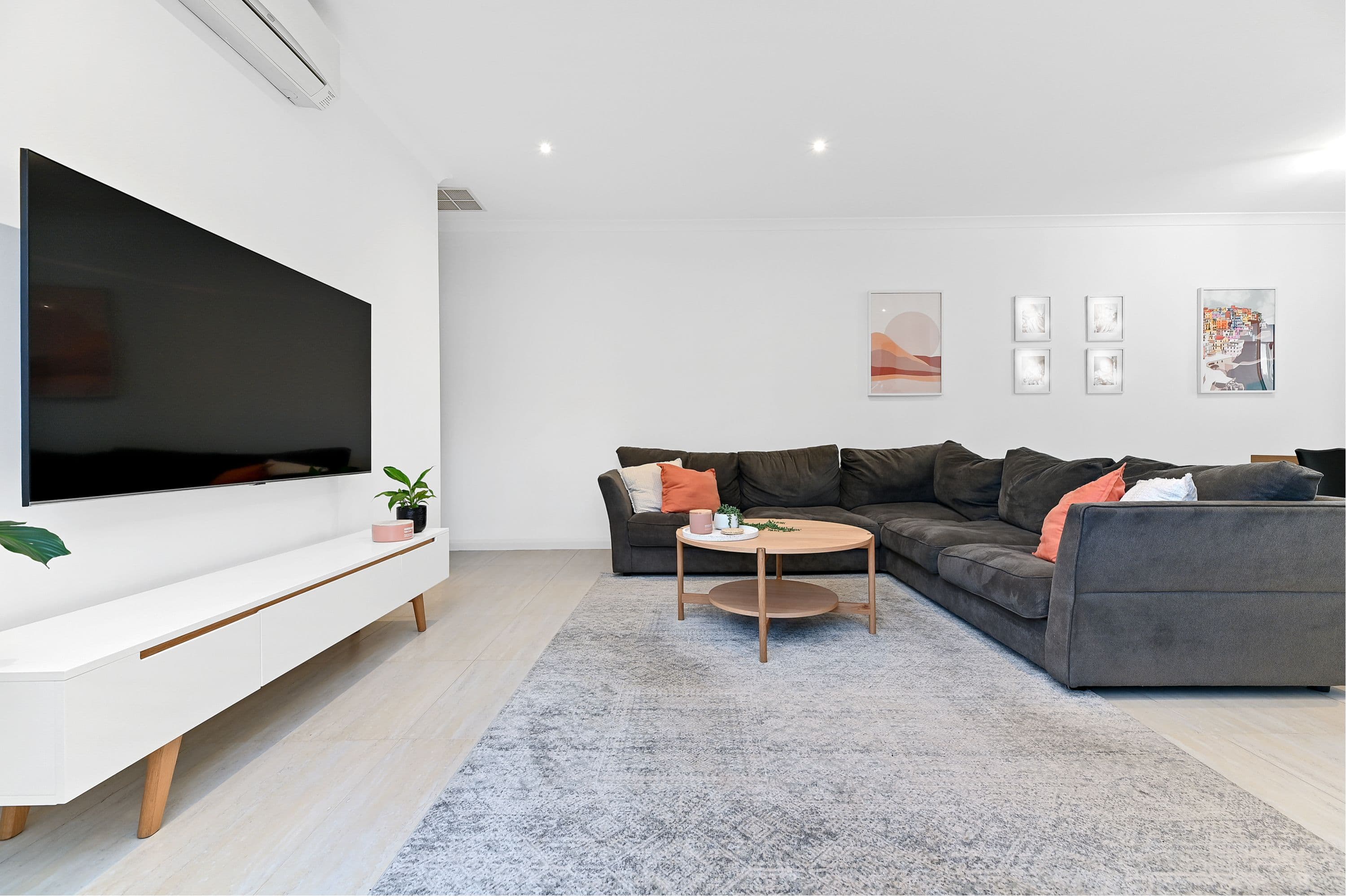 265 Dandelion Drive, Rowville VIC 3178, Rowville - Thumbnail 2