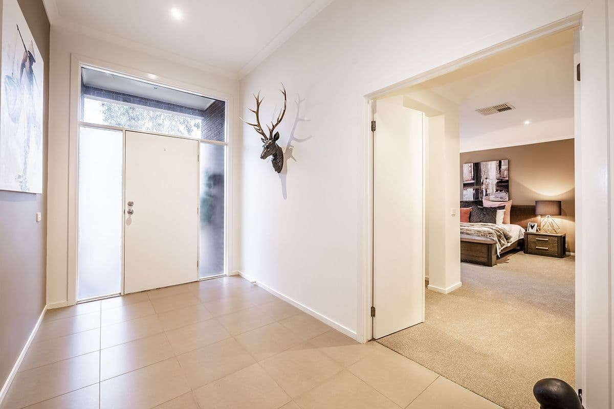 107 Lyndhurst Boulevard, Lyndhurst VIC 3975, Lyndhurst - Thumbnail 2