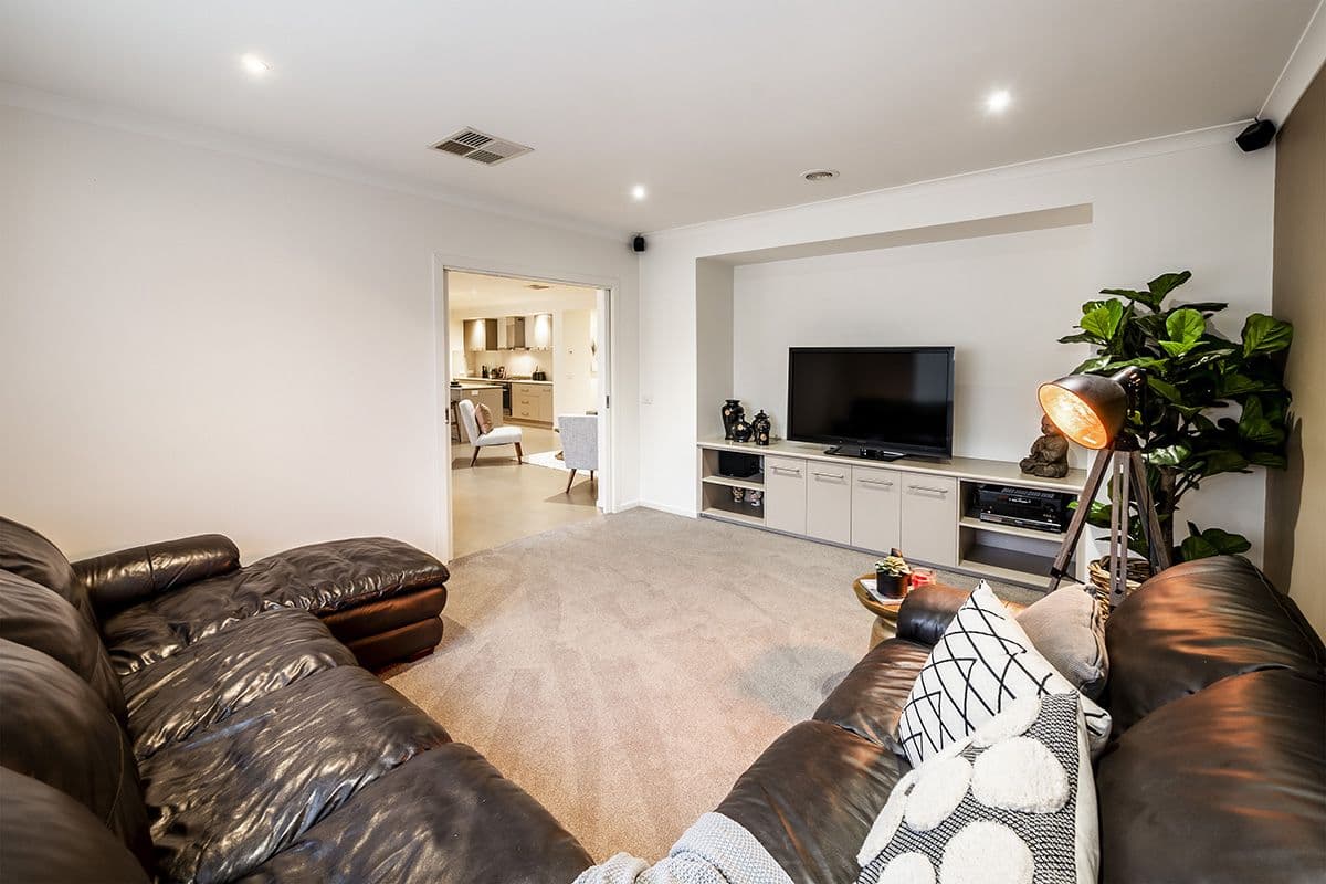 107 Lyndhurst Boulevard, Lyndhurst VIC 3975, Lyndhurst - Thumbnail 4