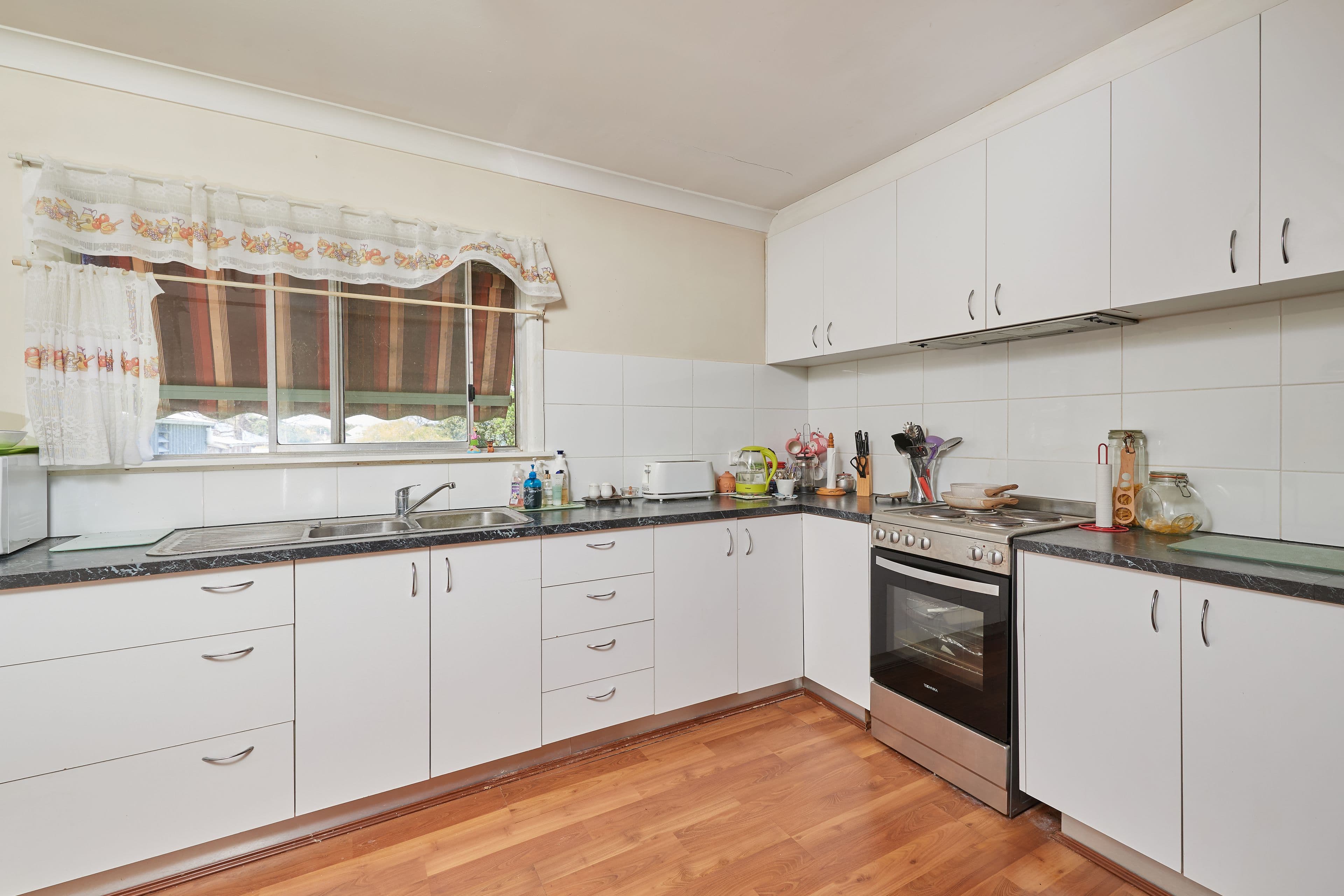 9 Lillian Street, Junee NSW 2663, Junee - Thumbnail 2