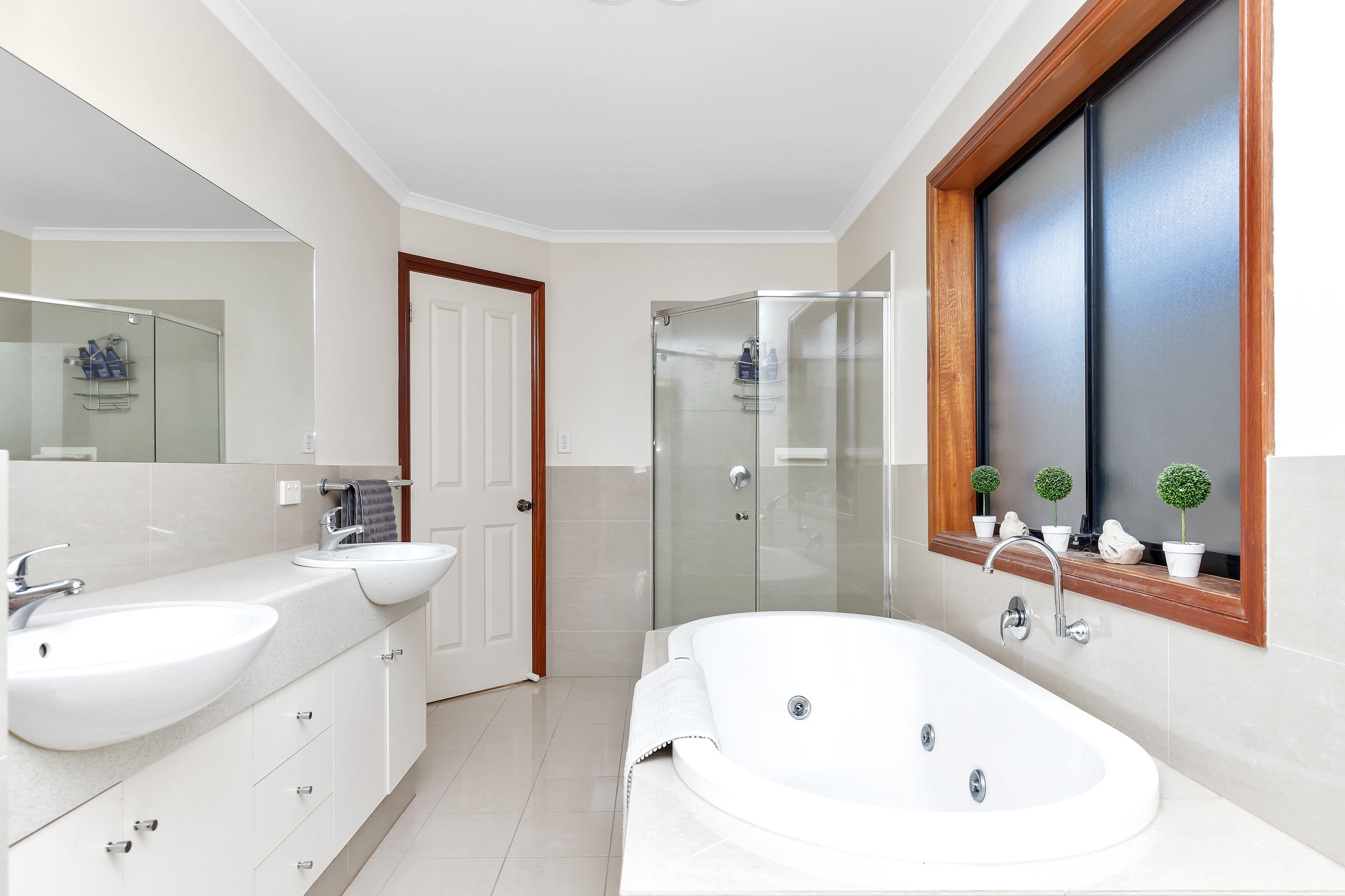 28 Bolingbroke Avenue, Henley Beach SA 5022, Henley Beach - Thumbnail 4