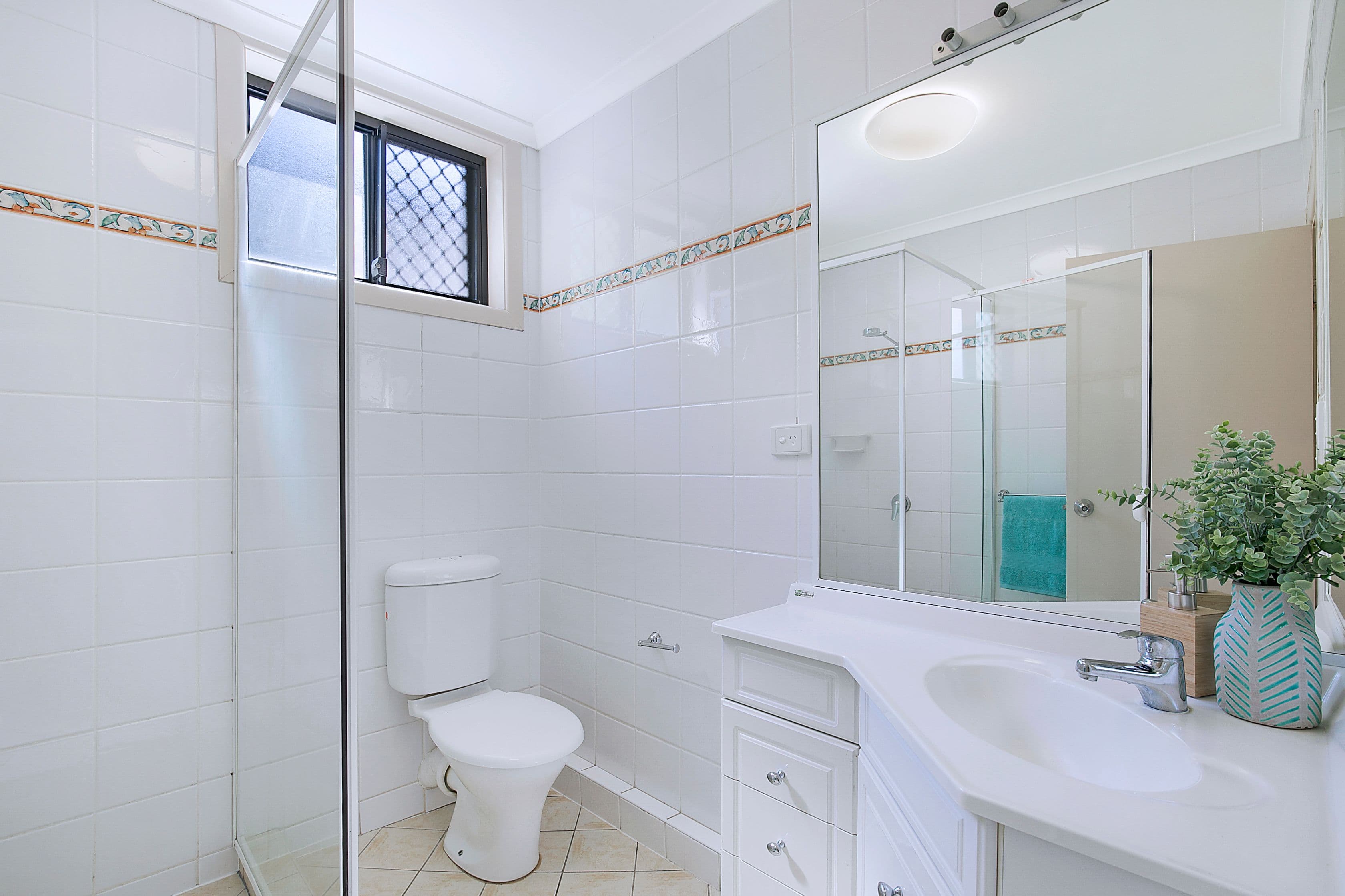 44 Douglas Street, Greenslopes QLD 4120, Greenslopes - Thumbnail 7
