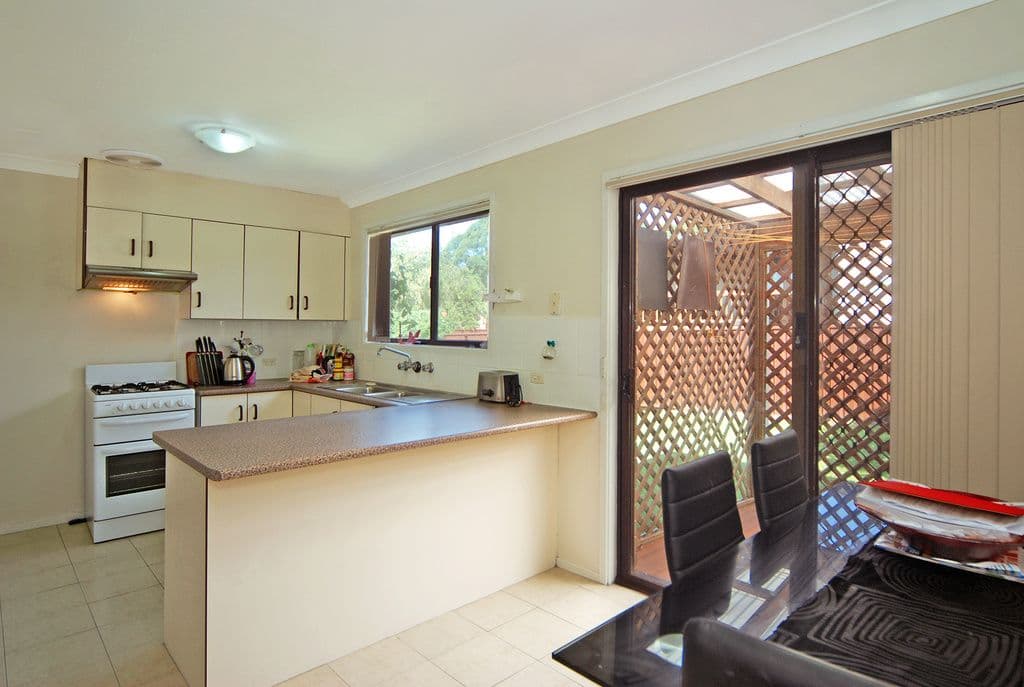 3 Woodlands Drive, BARRACK HEIGHTS NSW 2528, Barrack Heights - Thumbnail 2