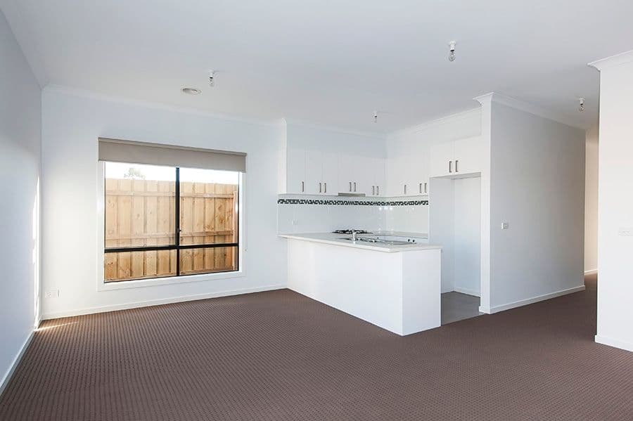 17 Oriano Street, EPPING VIC 3076, Epping - Thumbnail 4