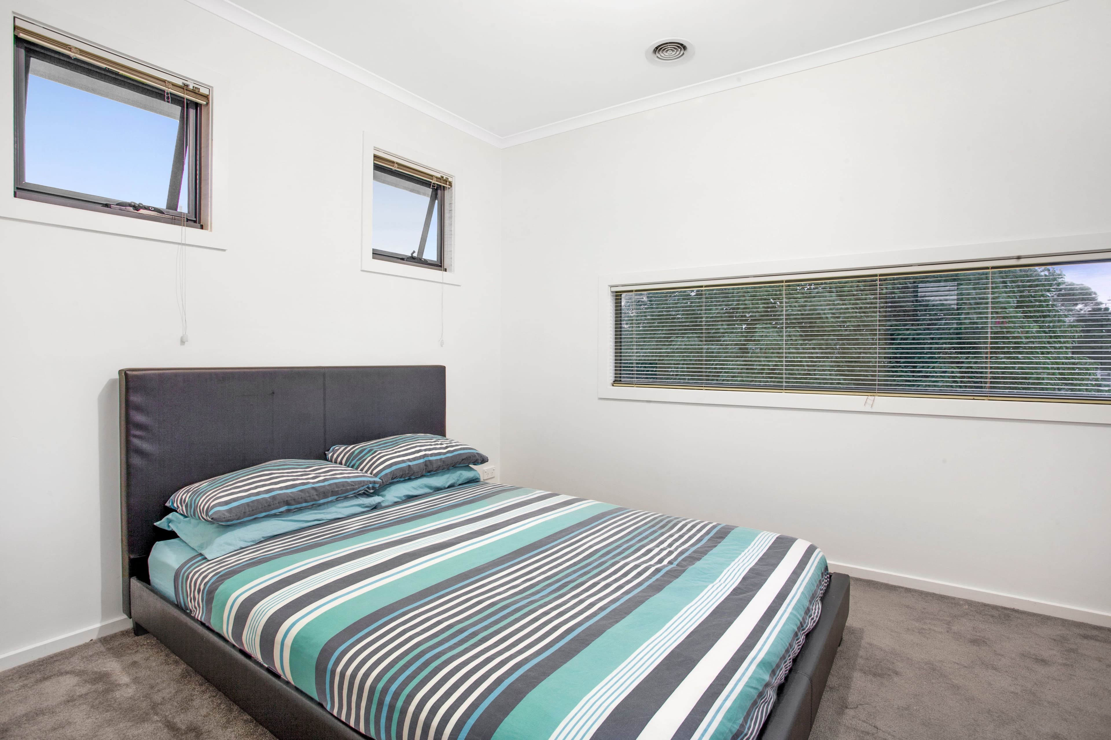 22 Cranbourne Road, Frankston VIC 3199, Frankston - Thumbnail 6