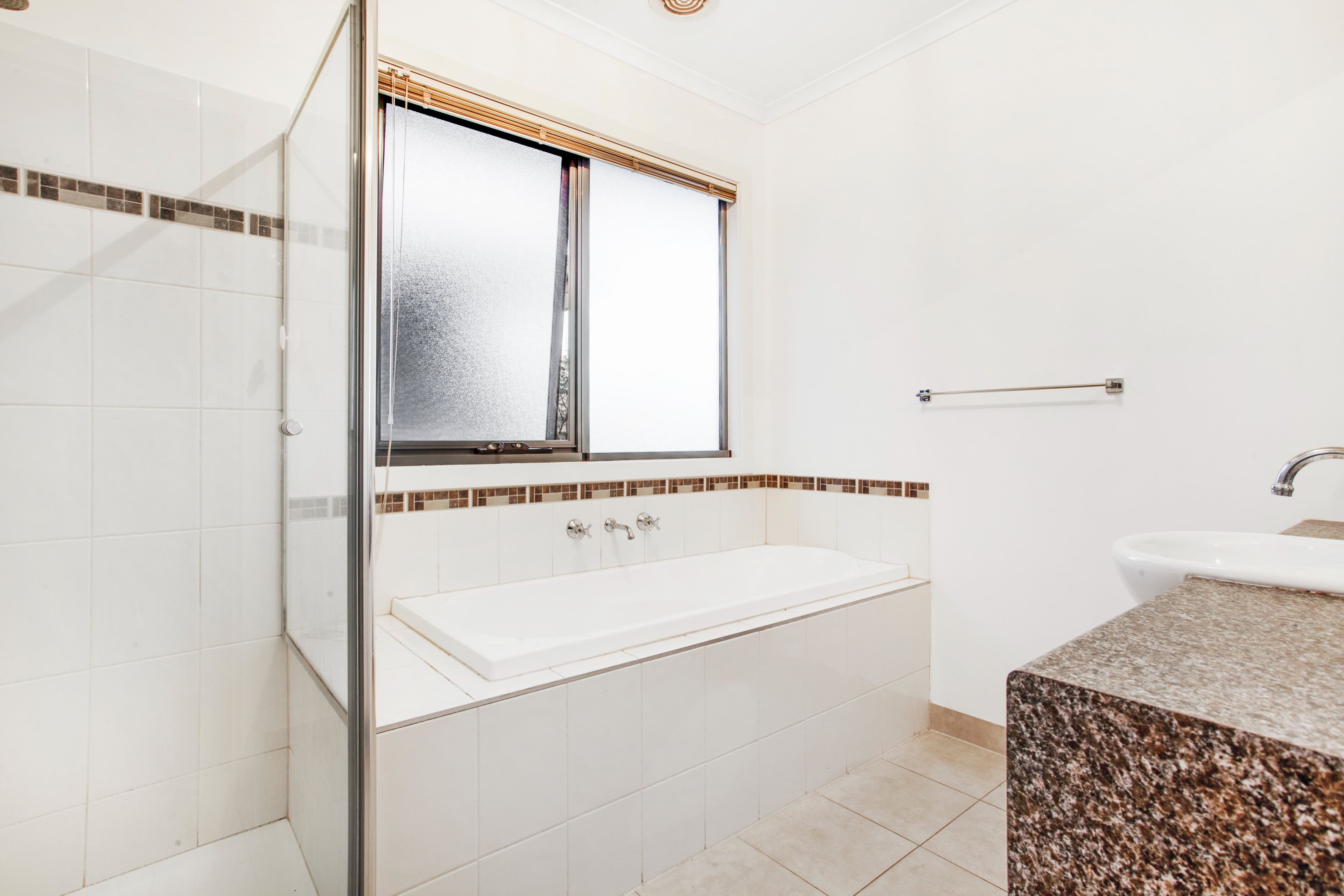 22 Cranbourne Road, Frankston VIC 3199, Frankston - Thumbnail 8