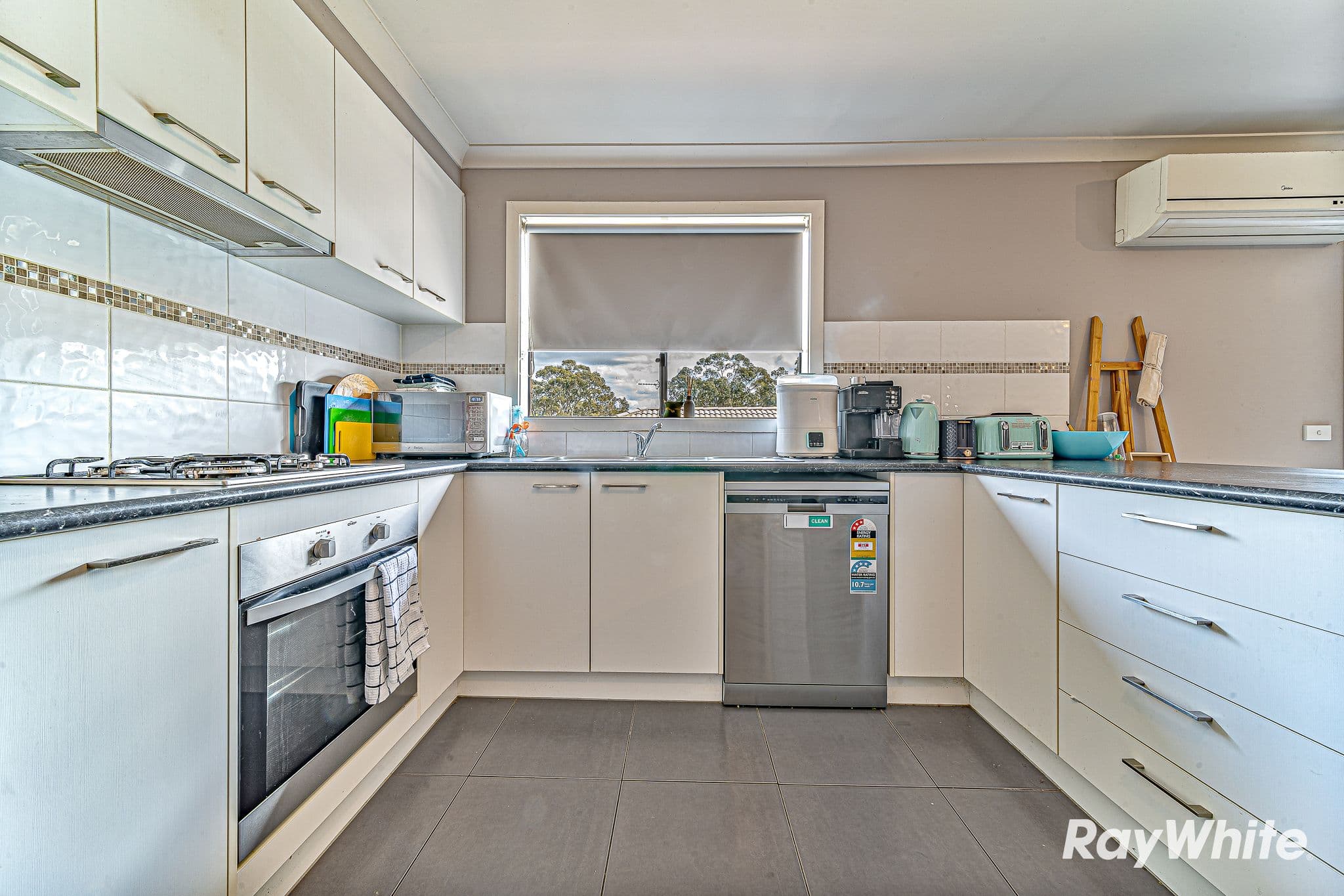 15 Everlasting Rise, Kangaroo Flat VIC 3555, Kangaroo Flat - Thumbnail 2