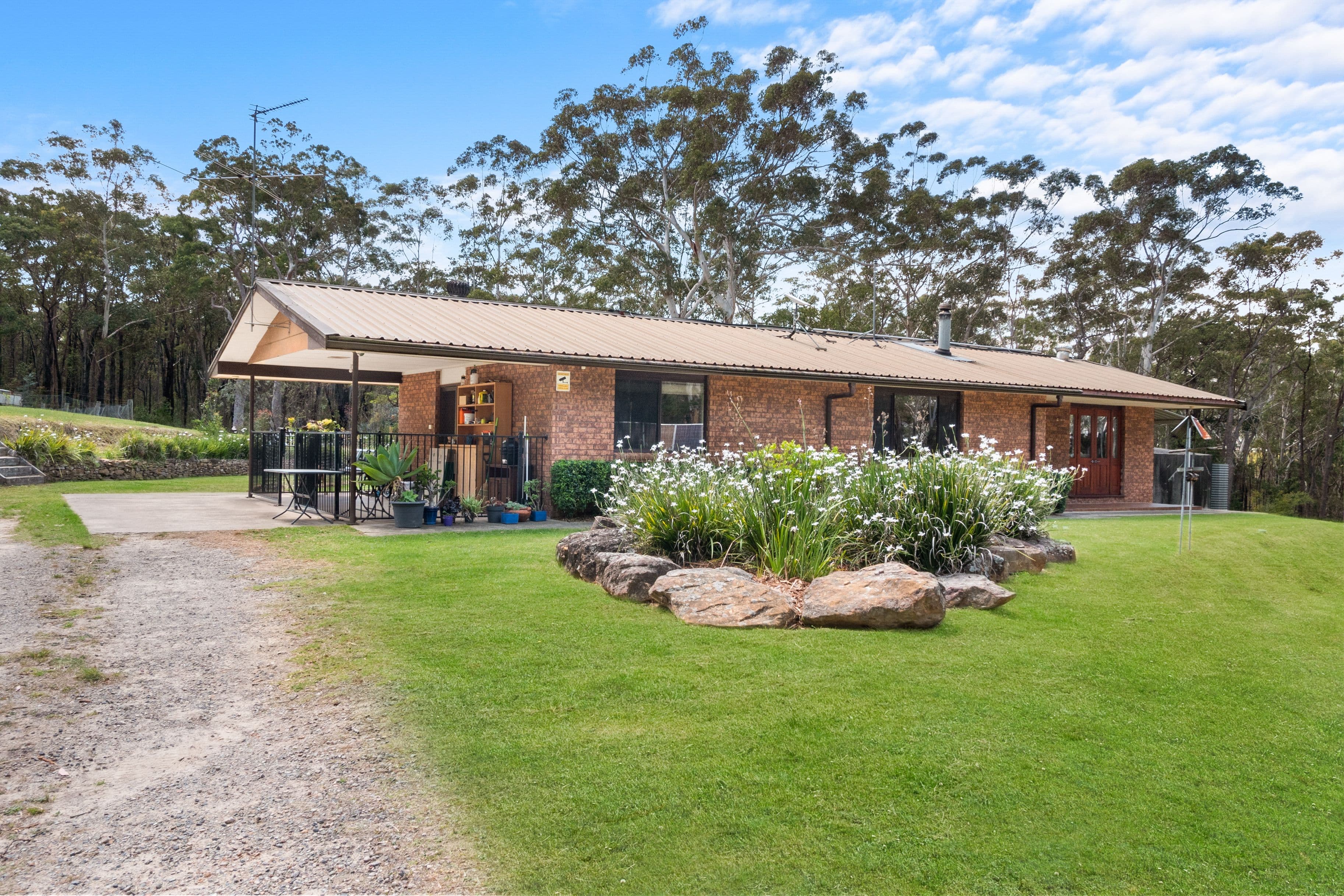 1137 Wheelbarrow Ridge Road, Colo Heights NSW 2756, Colo Heights - Thumbnail 2