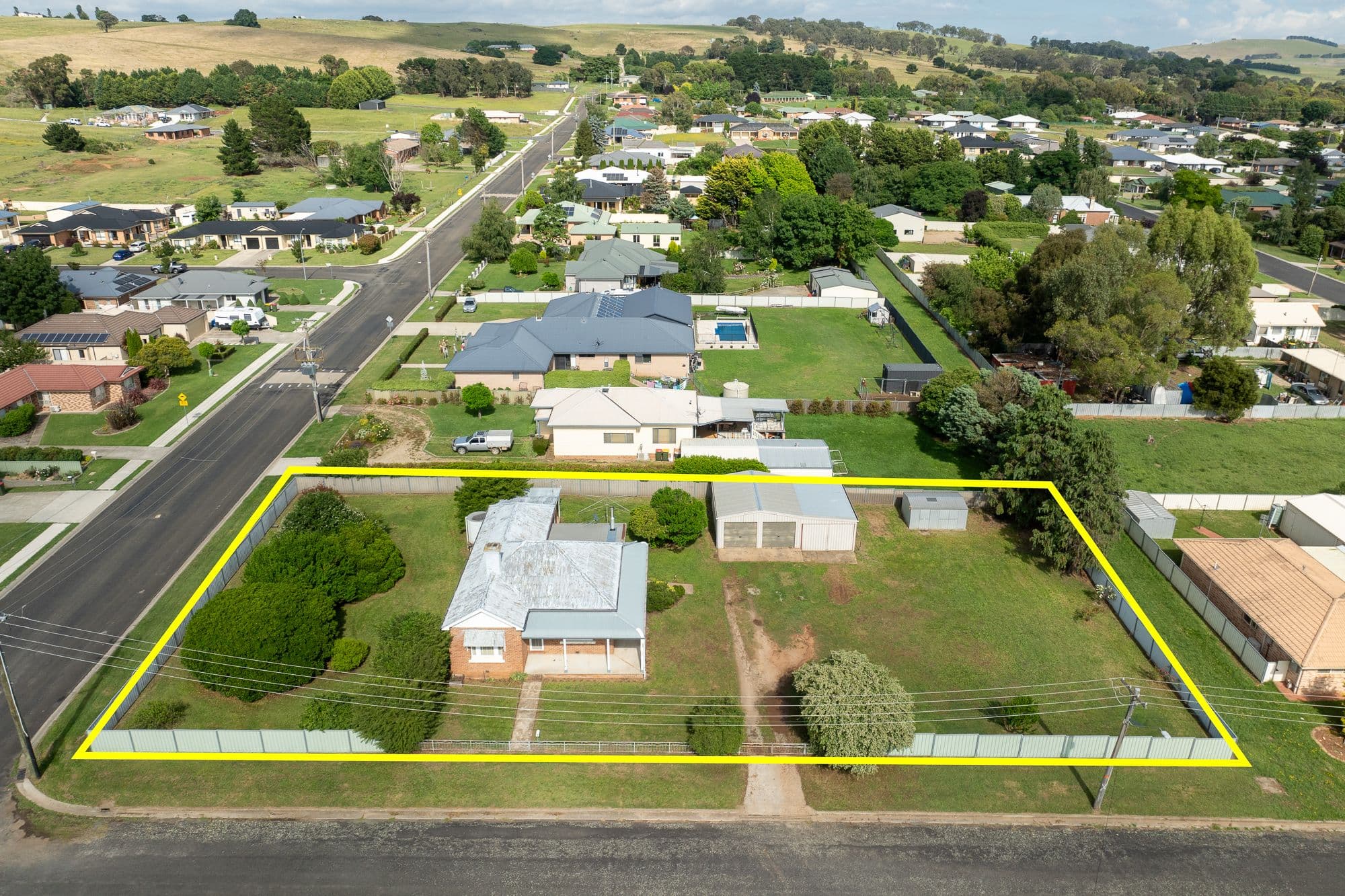 3 Gilchrist Street, Blayney NSW 2799, Blayney - Thumbnail 2