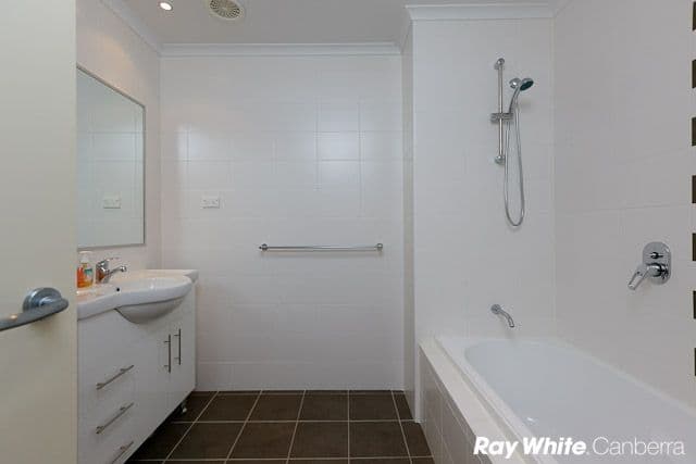 108 Athllon Drive, GREENWAY ACT 2900, Greenway - Thumbnail 7