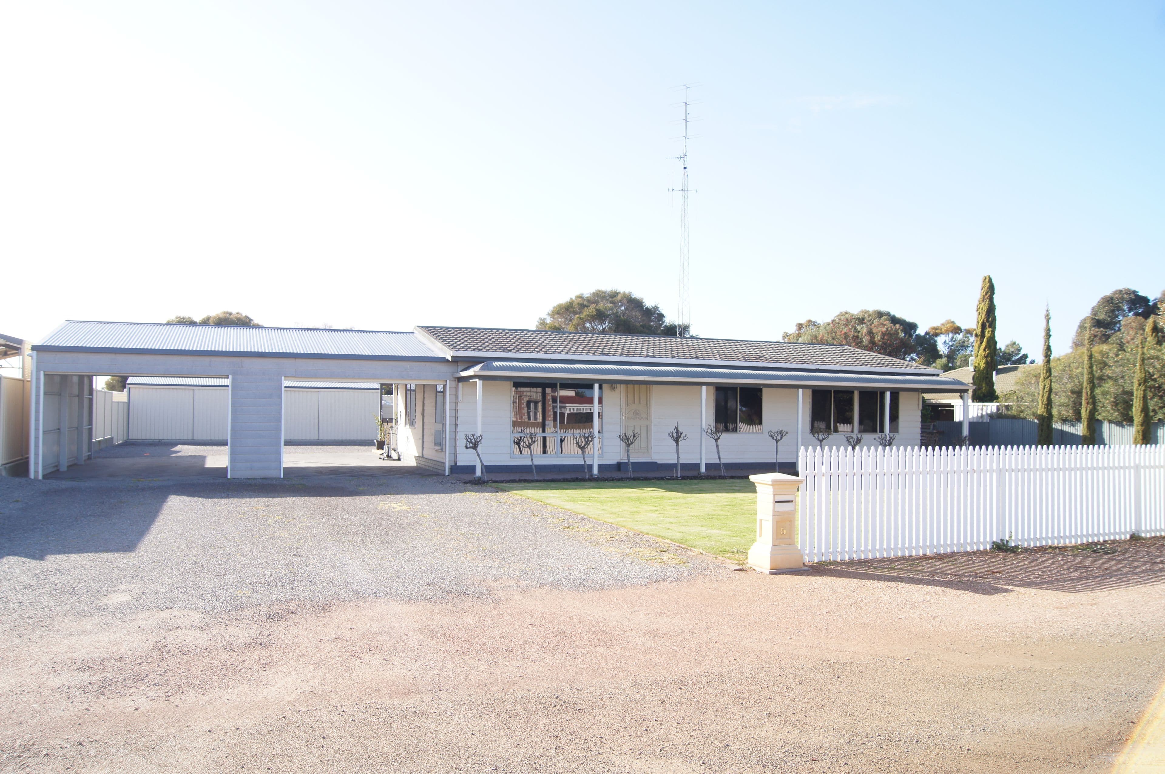 5 Harris Road, Kadina SA 5554, Kadina - Thumbnail 2