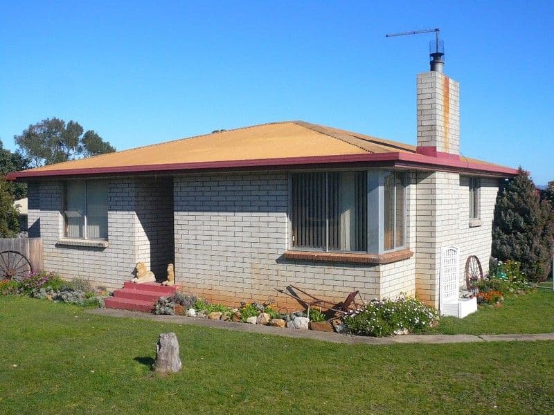 4 Grassdale Place, RAVENSWOOD TAS 7250, Ravenswood - Thumbnail 2