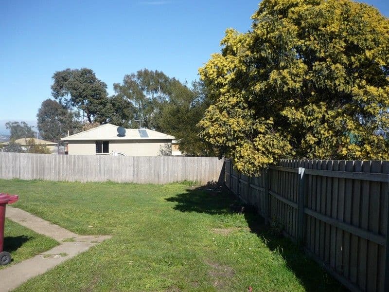 4 Grassdale Place, RAVENSWOOD TAS 7250, Ravenswood - Thumbnail 3