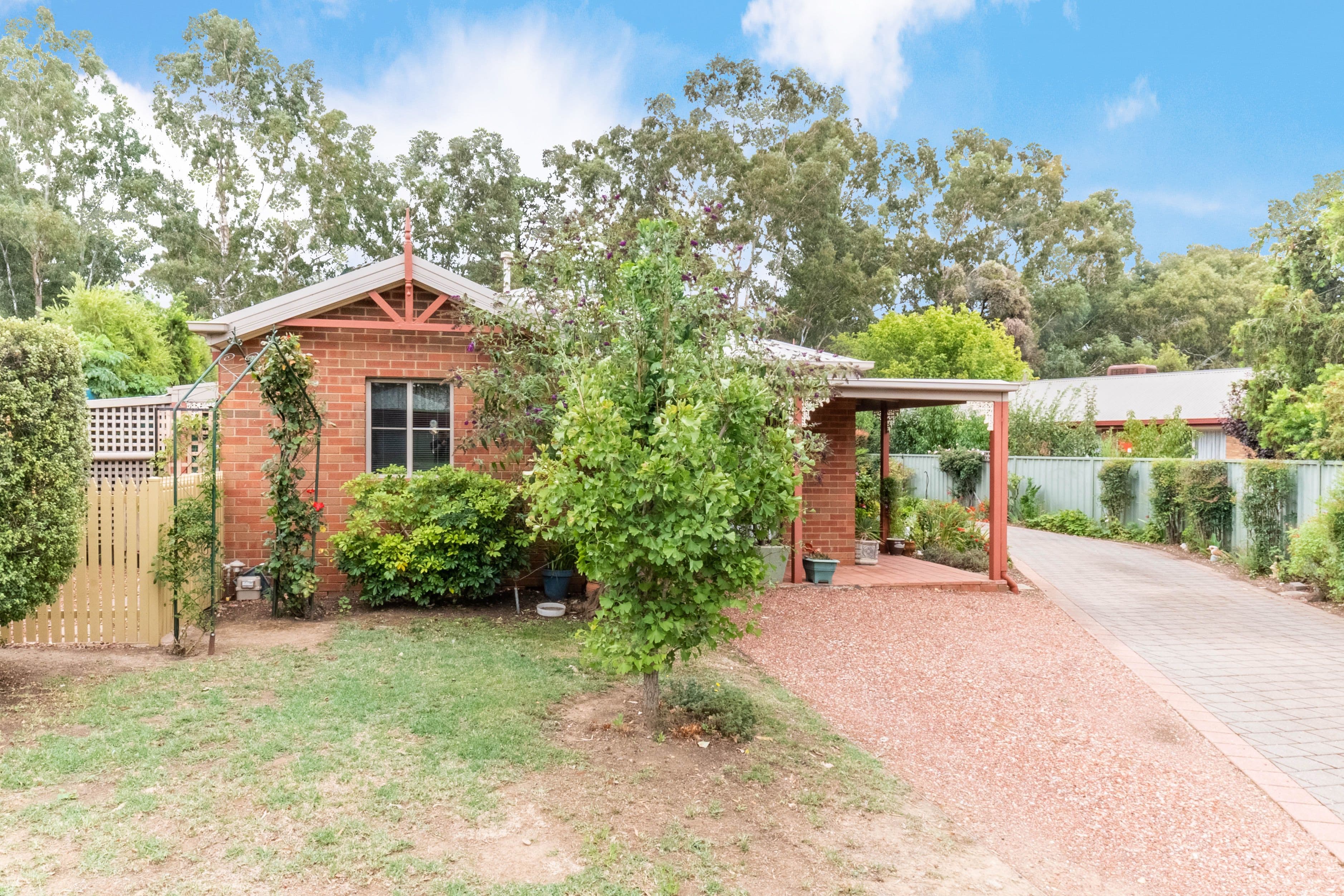9 Laxdale Court, Kangaroo Flat VIC 3555, Kangaroo Flat - Thumbnail 3