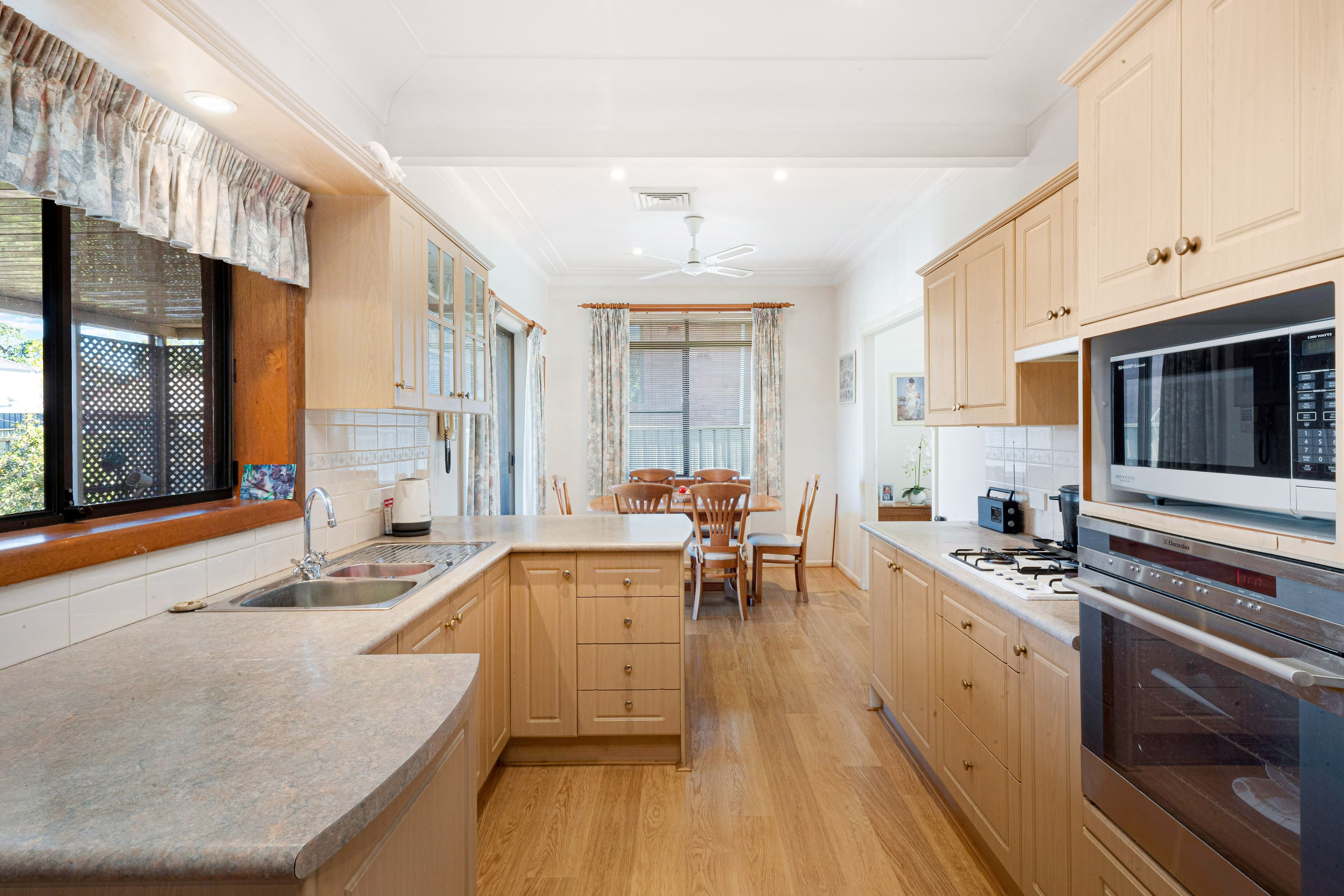 27 Riga Avenue, Greenacre NSW 2190, Greenacre - Thumbnail 4