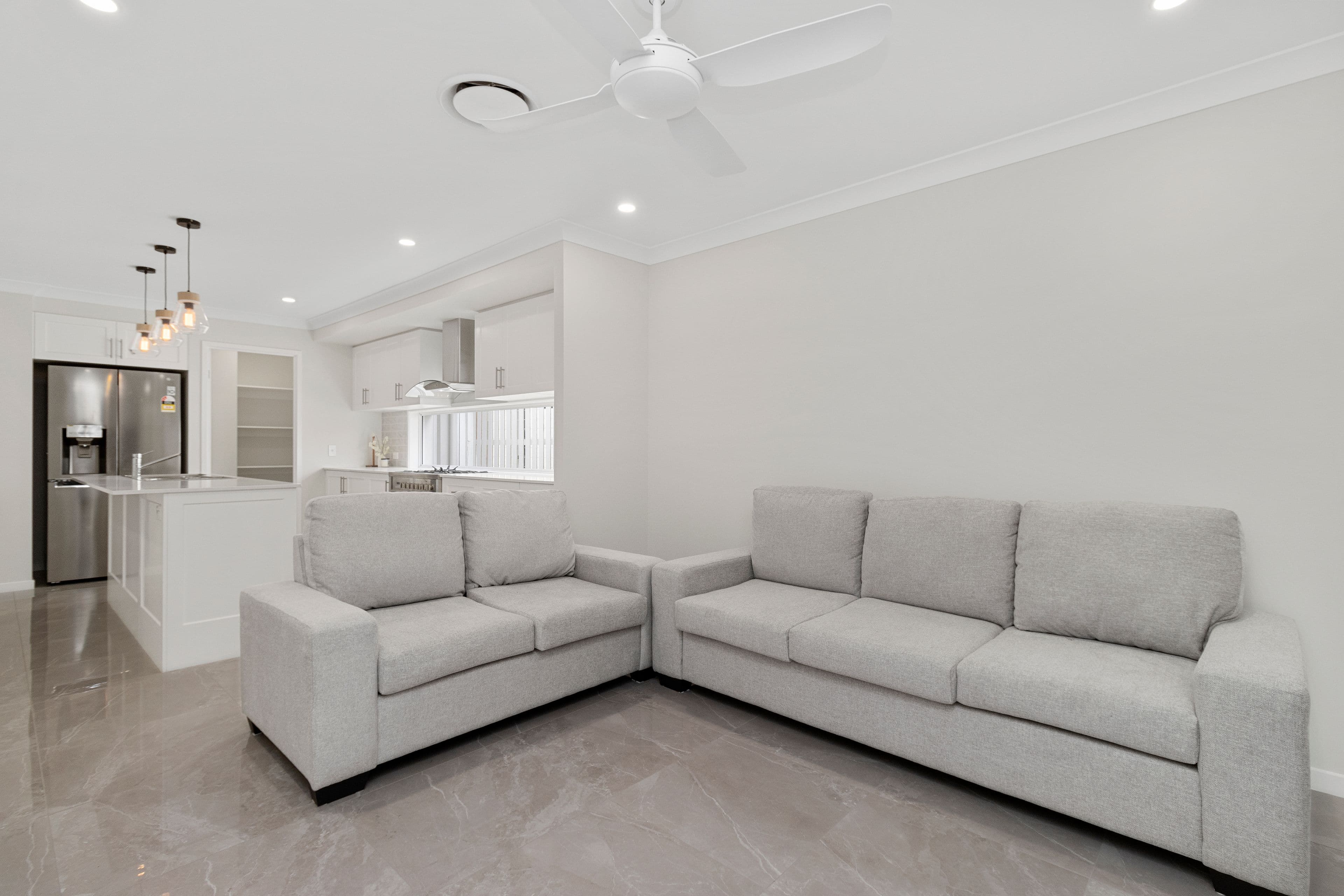 69 Meadow Circuit, Helensvale QLD 4212, Helensvale - Thumbnail 5