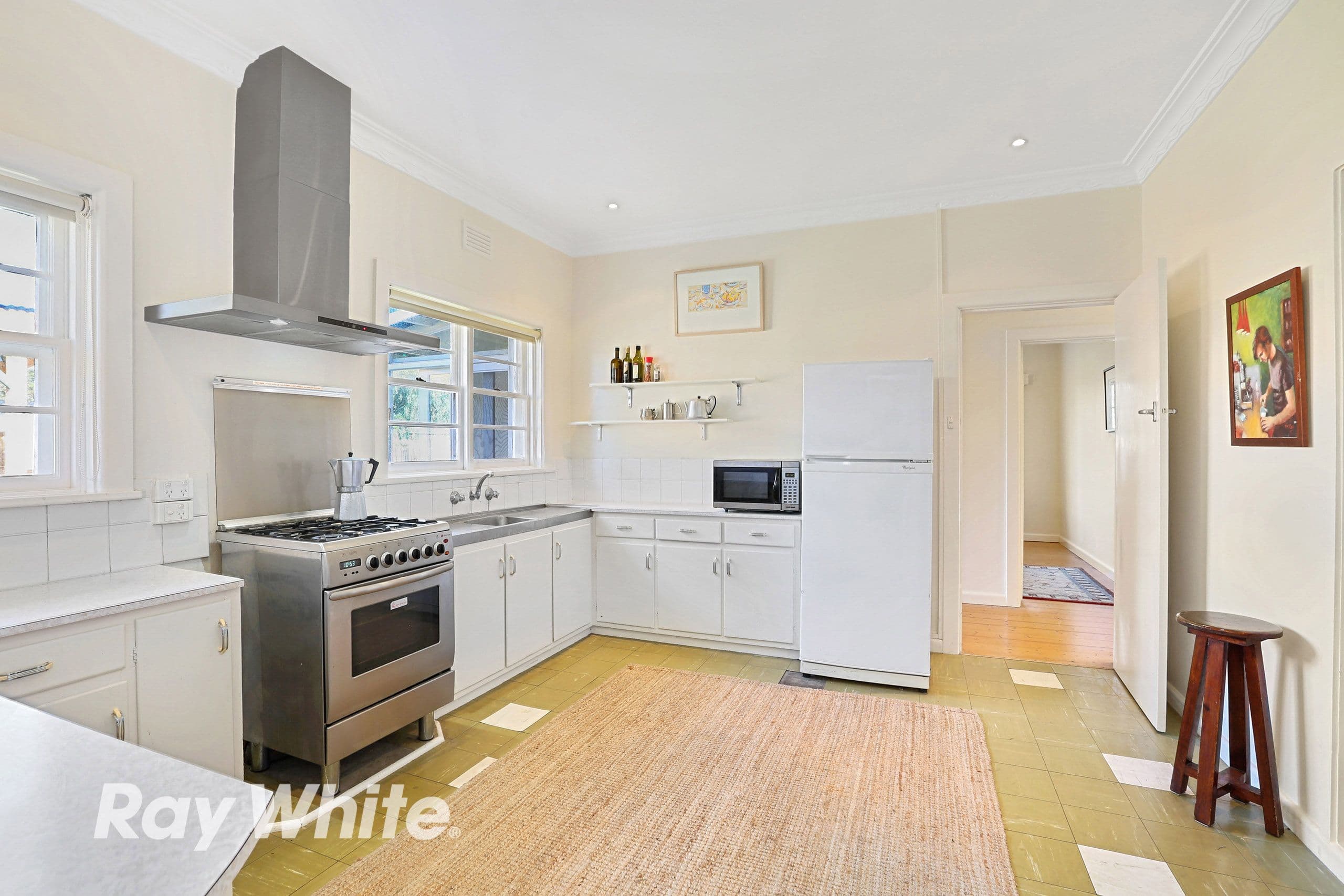 18A Pine Avenue, North Shore VIC 3214, North Shore - Thumbnail 4