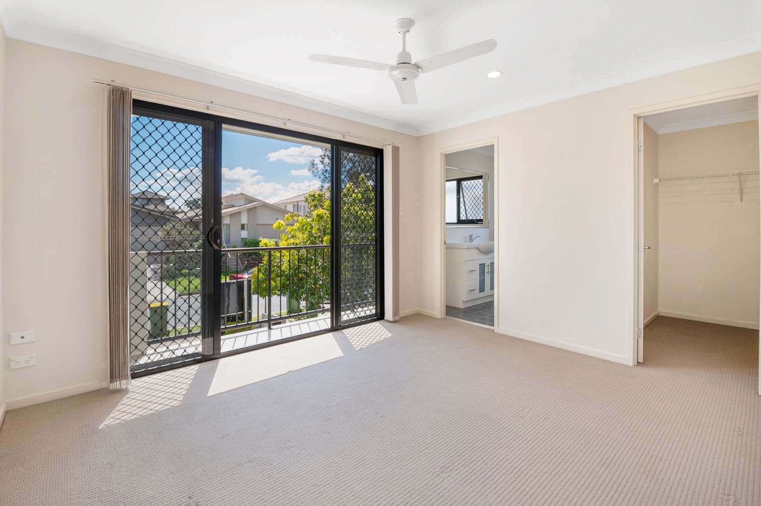 17 Bellagio Crescent, Coomera QLD 4209, Coomera - Thumbnail 8