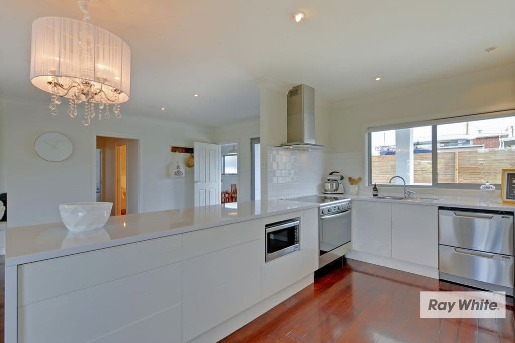 18 West Park Grove, PARKLANDS TAS 7320, Parklands - Thumbnail 2