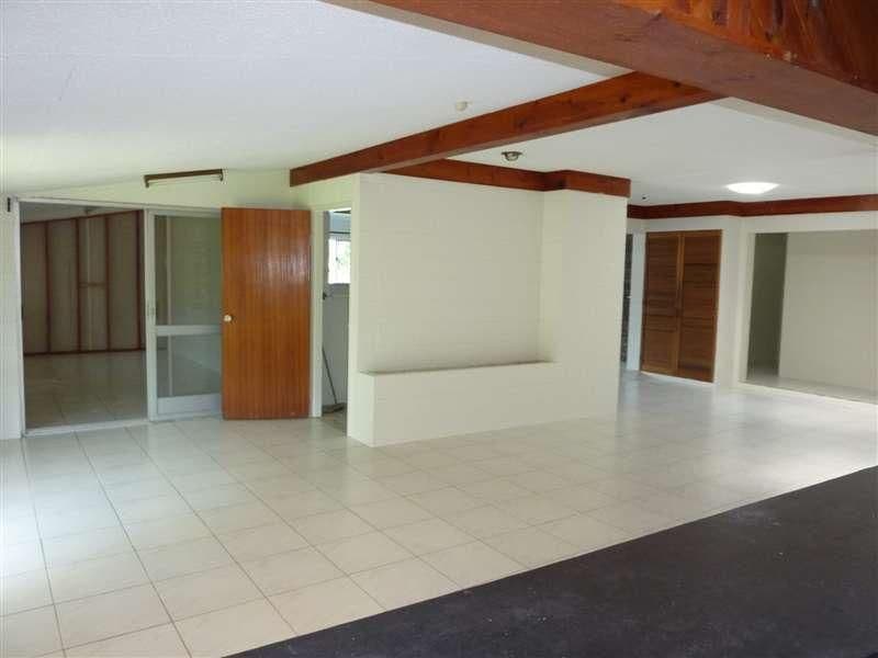 27 Sheehy Road, WHITE ROCK QLD 4868, White Rock - Thumbnail 5