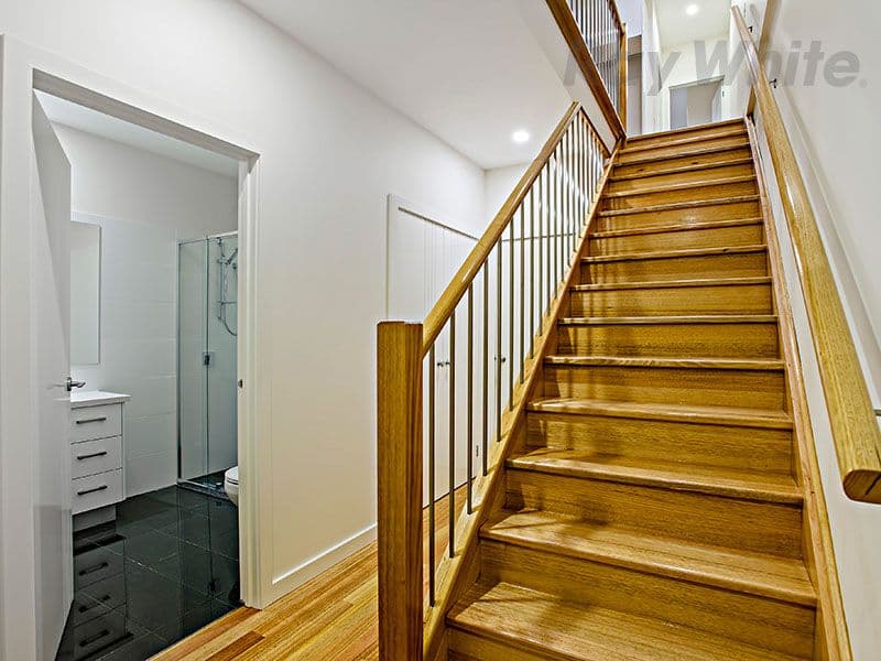 31 Mansfield Street, Thornbury VIC 3071, Thornbury - Thumbnail 2